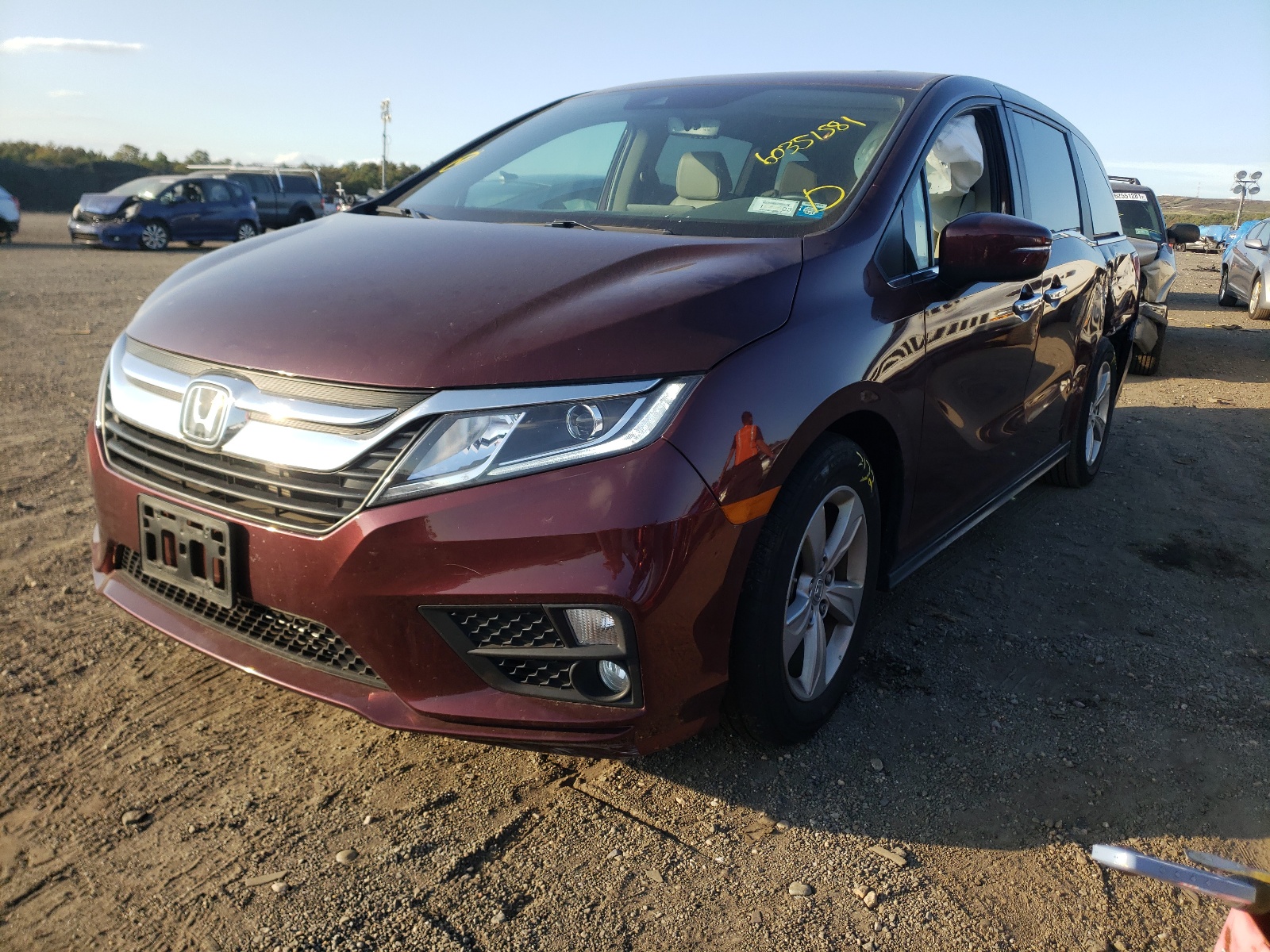 Photo 2 from auction – 2020 HONDA ODYSSEY EX with VIN 5FNRL6H73LB033261