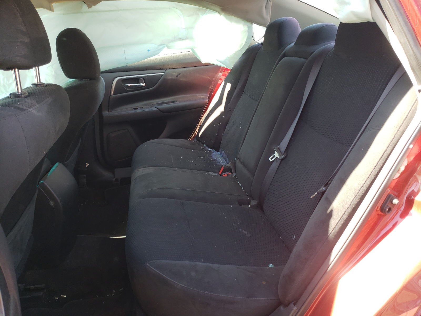 Photo 6 from auction – 2015 NISSAN ALTIMA 2.5 with VIN 1N4AL3AP8FC269689