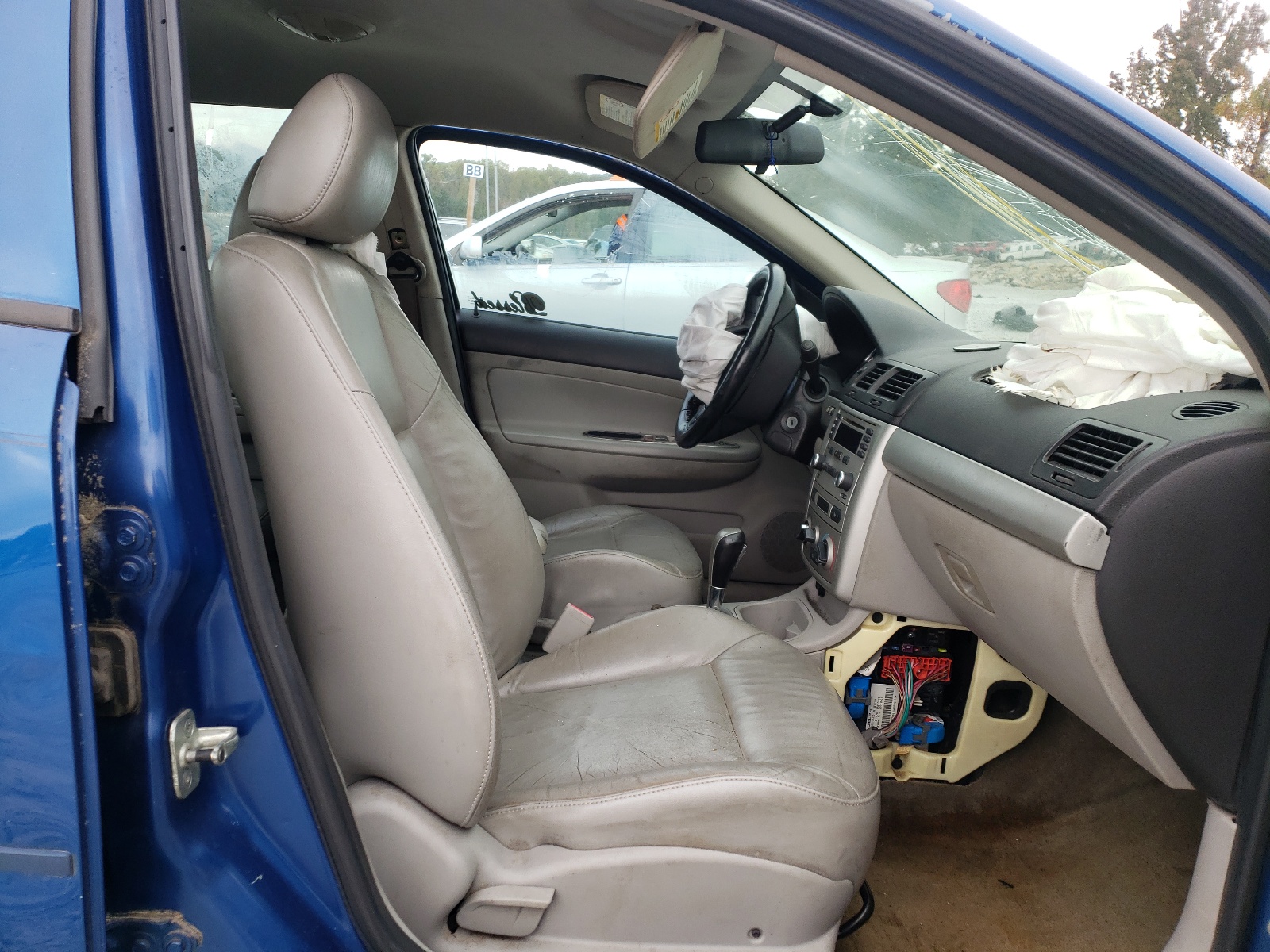 Photo 5 from auction – 2005 CHEVROLET COBALT LS with VIN 1G1AL52F357504348