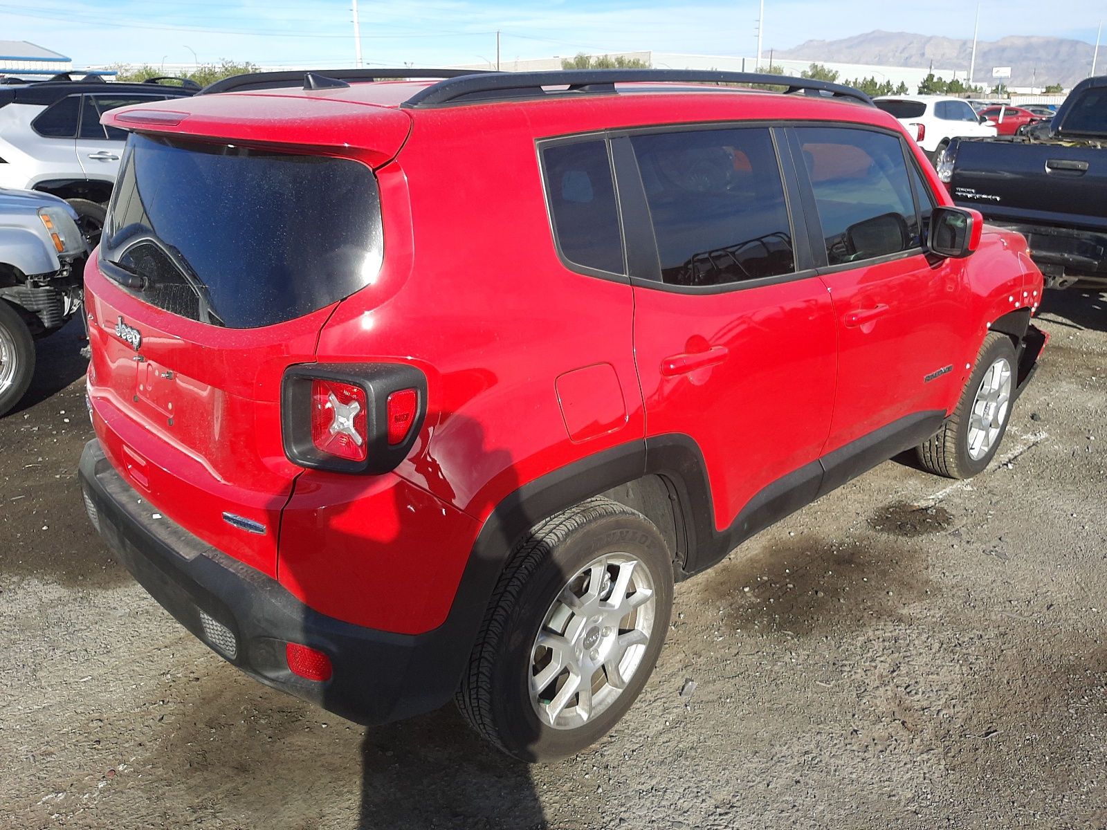 Photo 4 from auction – 2021 JEEP RENEGADE L with VIN ZACNJDBB4MPM50904
