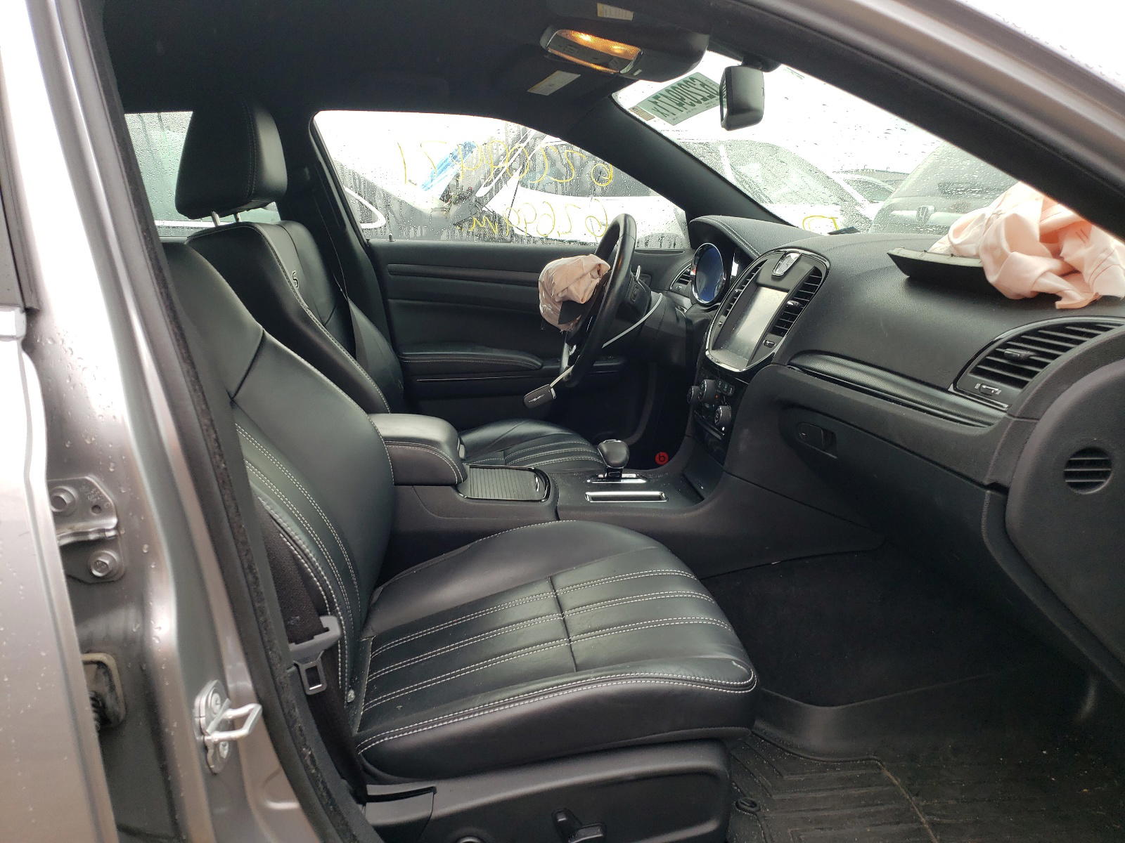 Photo 5 from auction – 2014 CHRYSLER 300 S with VIN 2C3CCAGG8EH158042