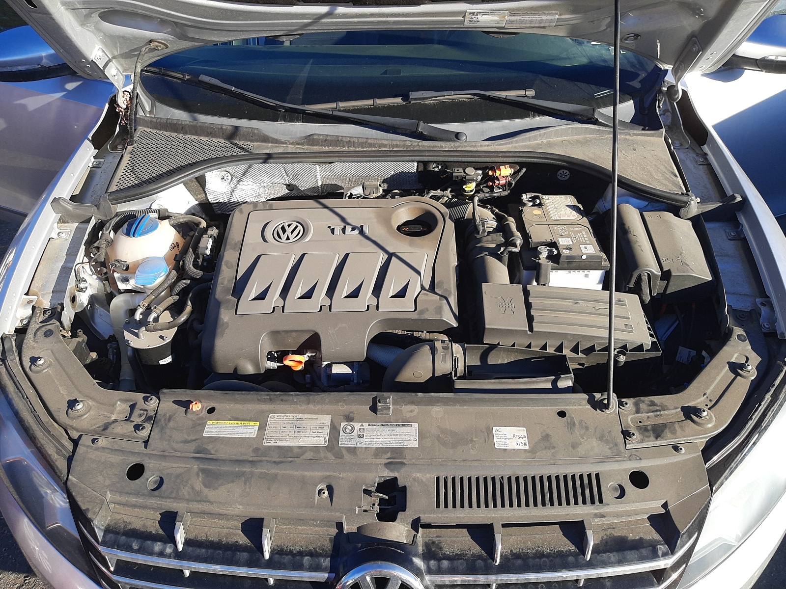 Photo 7 from auction – 2012 VOLKSWAGEN PASSAT SEL with VIN 1VWCN7A32CC040094