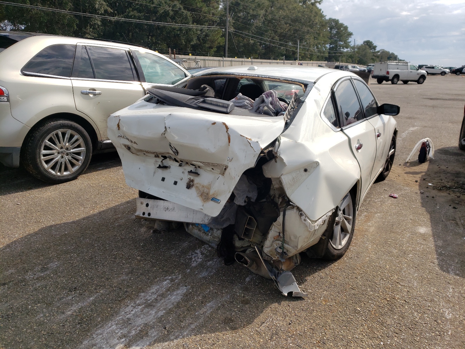 Photo 4 from auction – 2013 NISSAN ALTIMA 2.5 with VIN 1N4AL3AP3DN466903