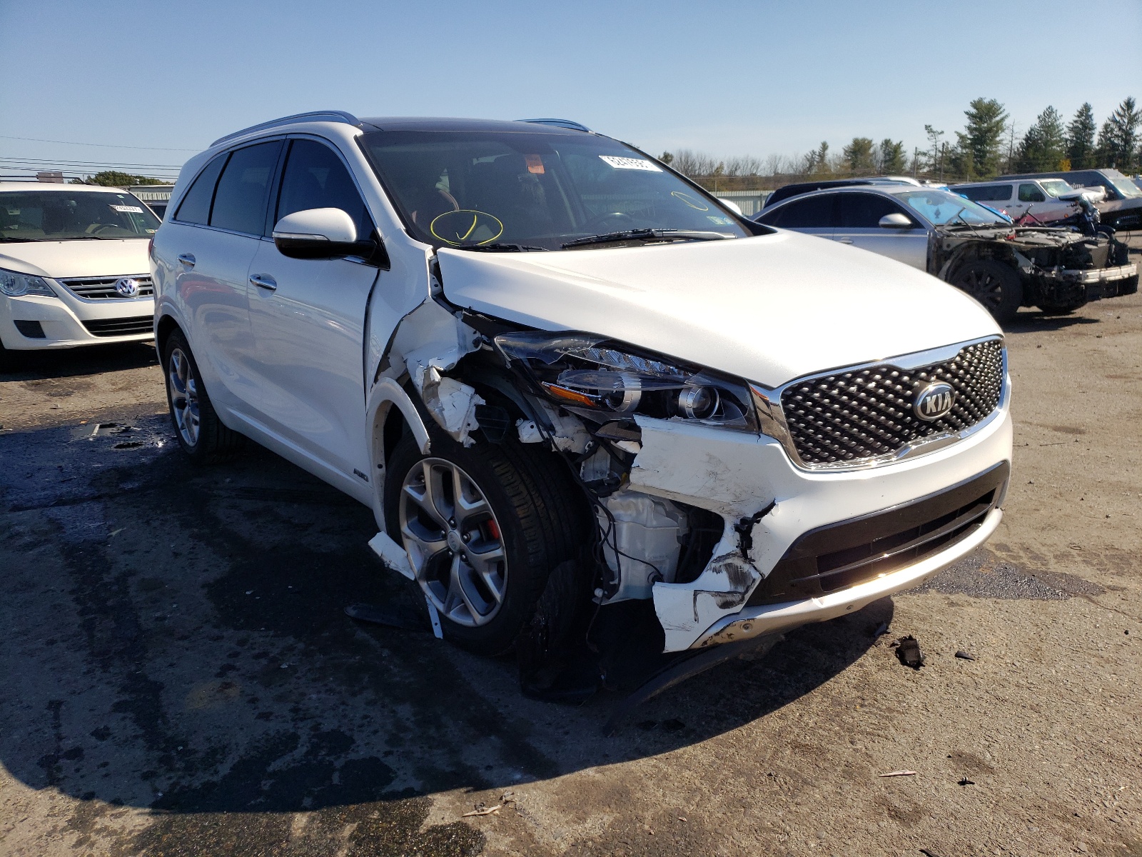 KIA SORENTO SX 2016 with VIN 5XYPKDA50GG018013 - Photo from auction