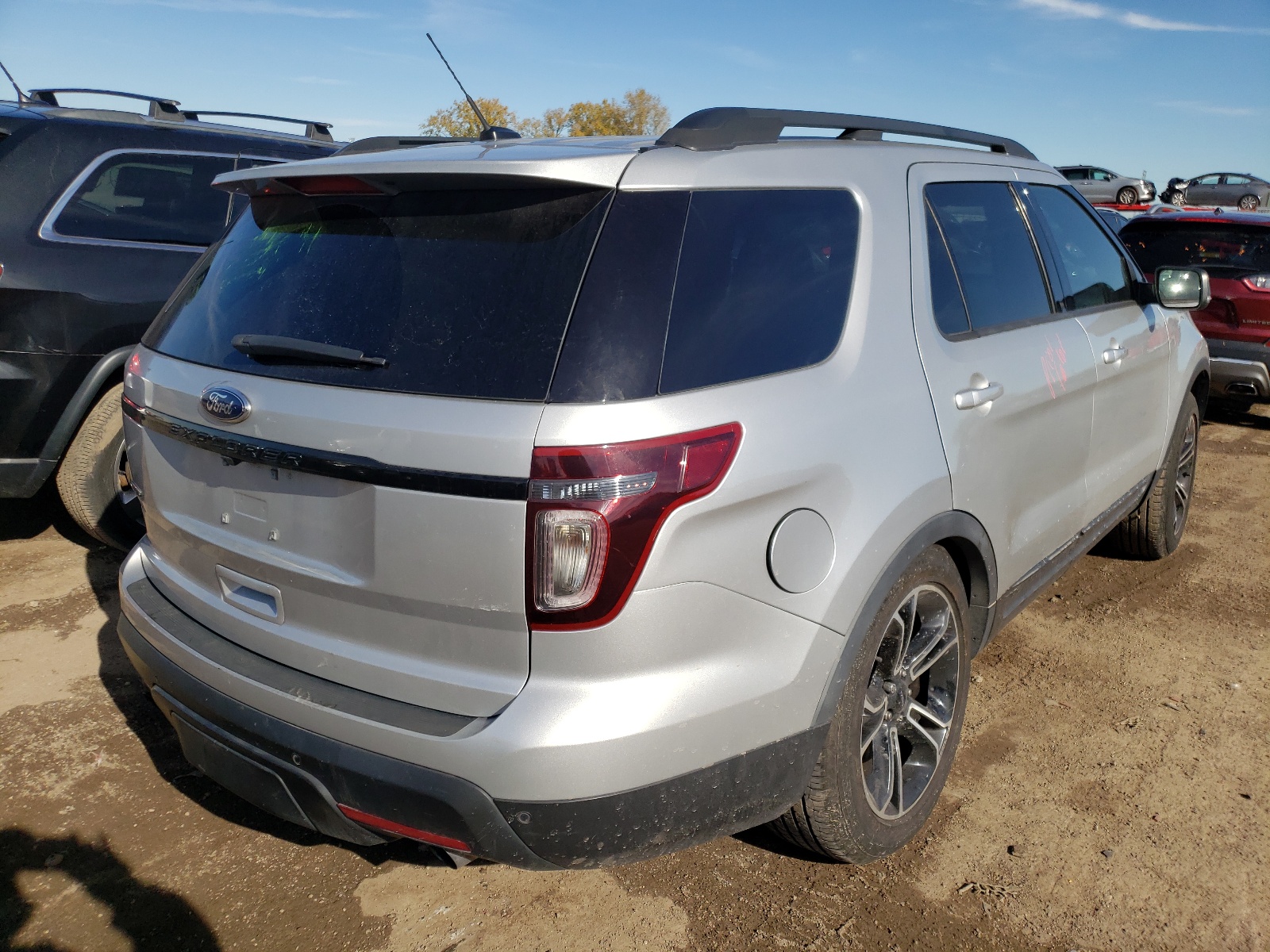 Photo 4 from auction – 2015 FORD EXPLORER S with VIN 1FM5K8GT9FGB01189