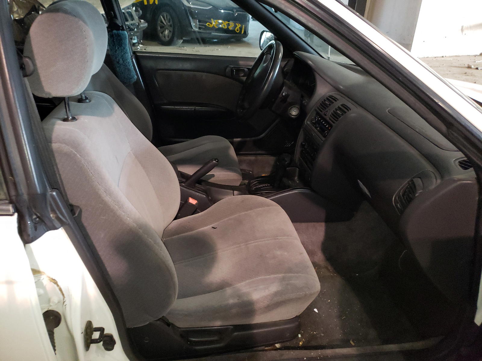 Photo 5 from auction – 1997 SUBARU LEGACY L with VIN 4S3BK4358V7322790