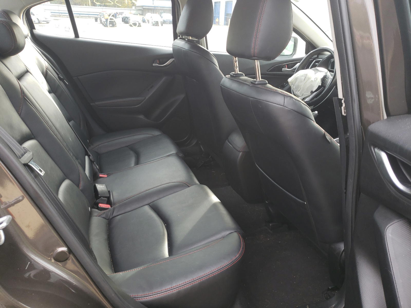 Photo 6 from auction – 2014 MAZDA 3 TOURING with VIN JM1BM1V30E1111588