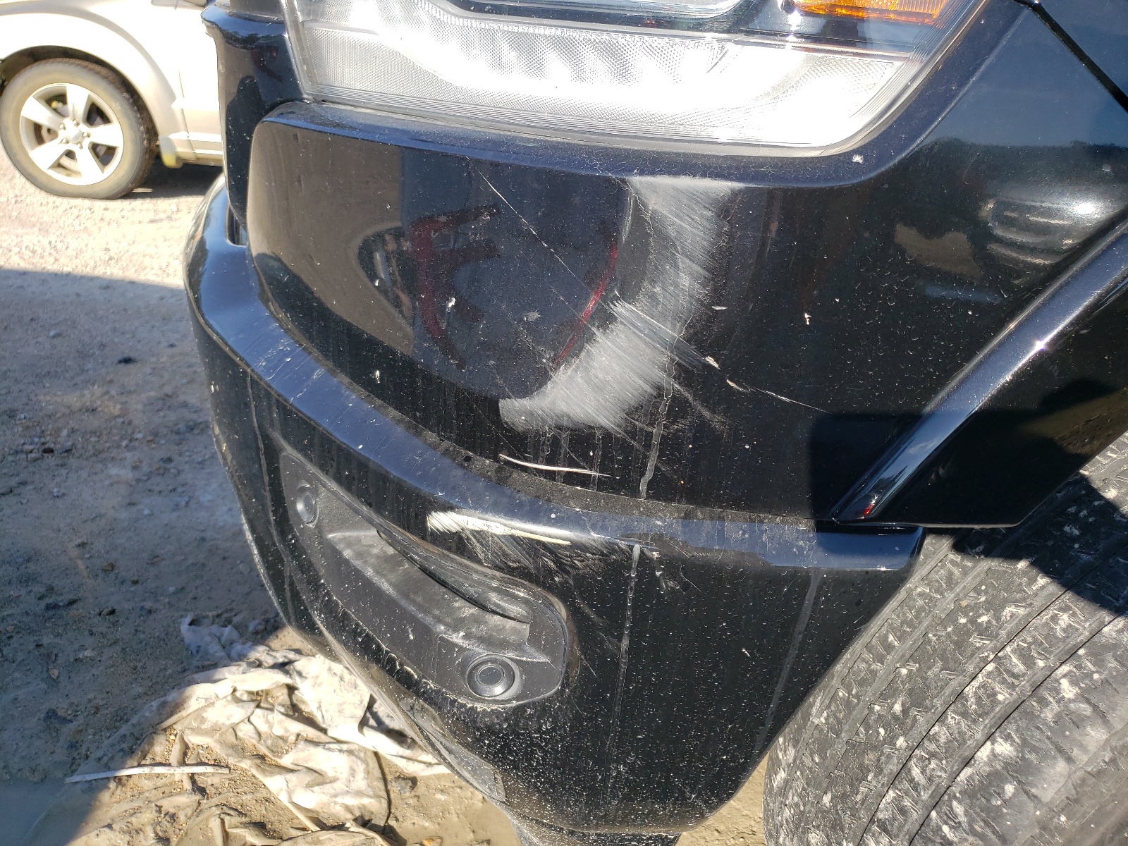 Photo 9 from auction – 2019 RAM 1500 LARAM with VIN 1C6RREJT3KN558683