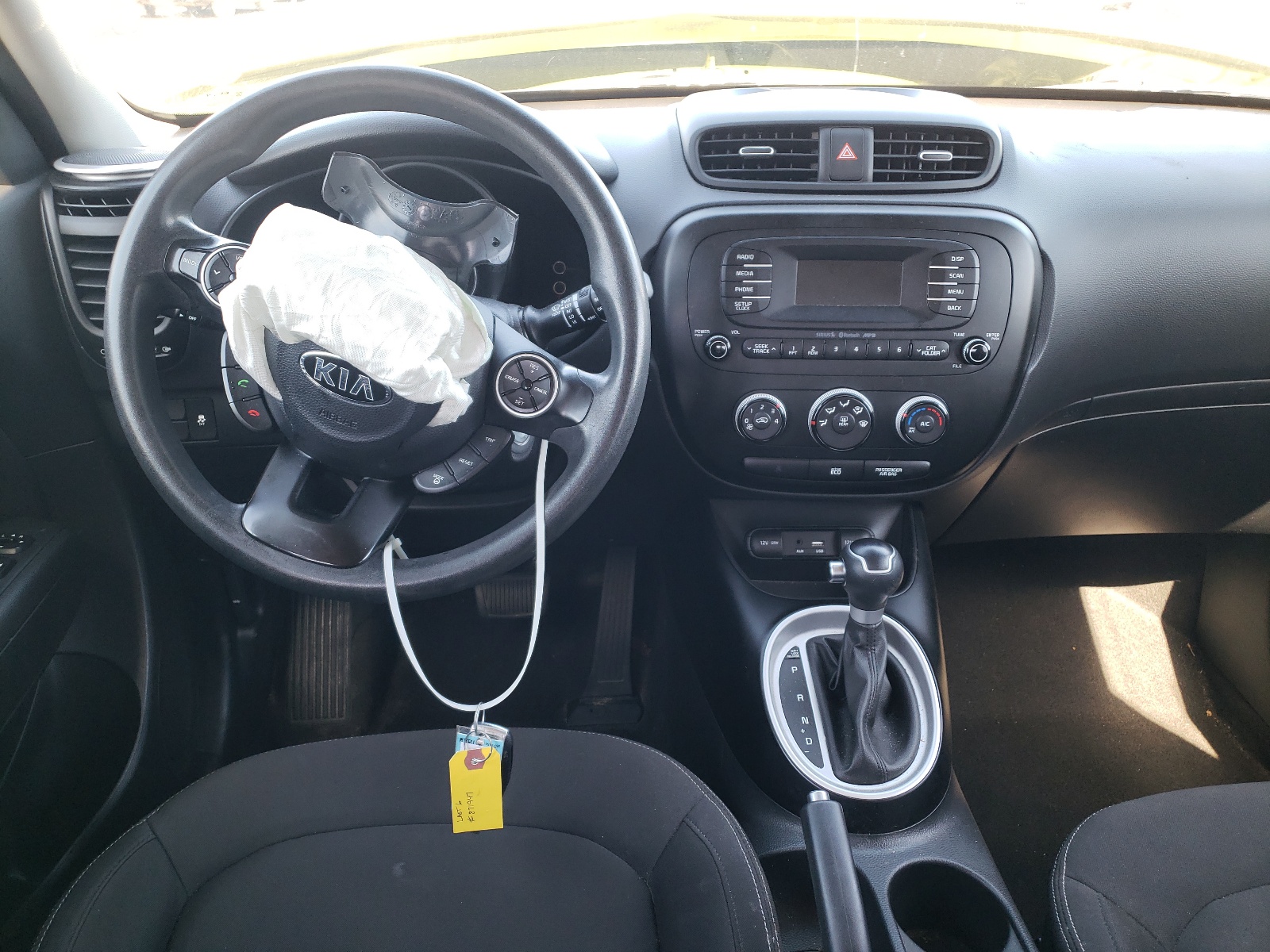 Photo 9 from auction – 2016 KIA SOUL with VIN KNDJN2A25G7871947