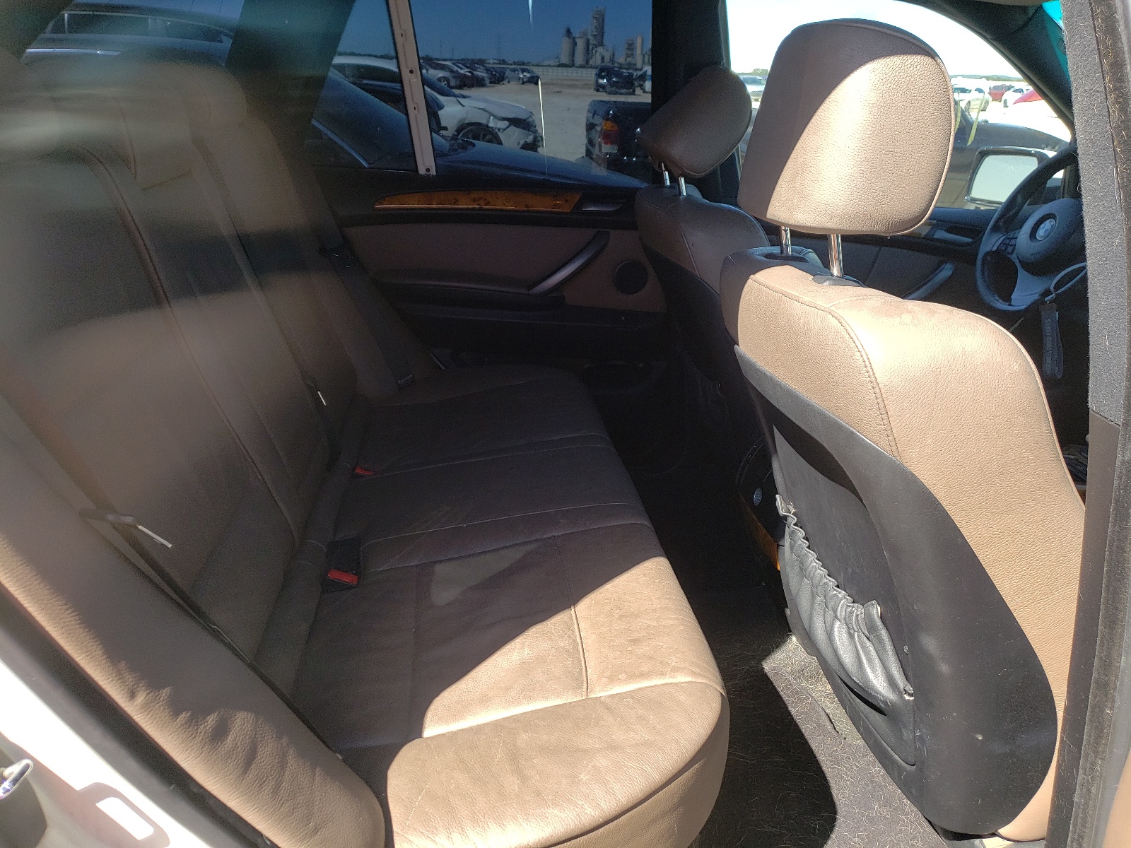 Photo 6 from auction – 2005 BMW X5 4.4I with VIN 5UXFB53575LV18443