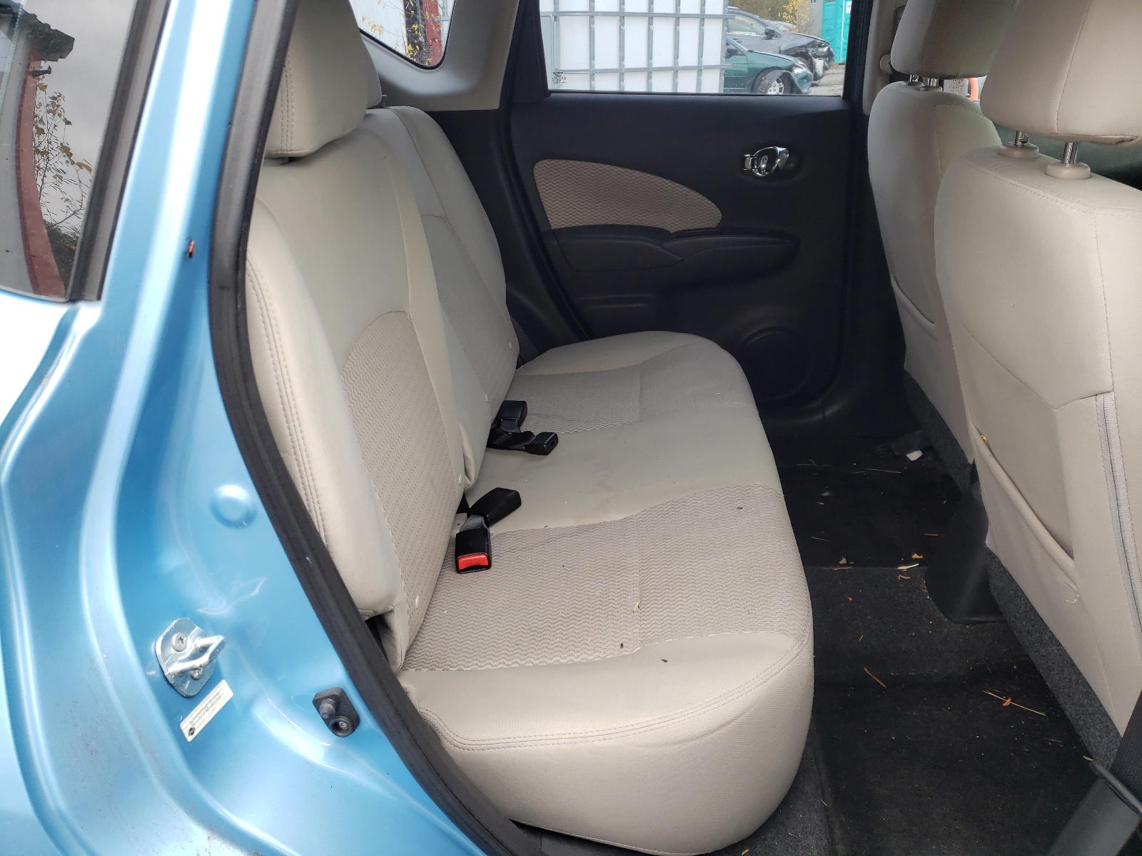 Photo 6 from auction – 2015 NISSAN VERSA NOTE with VIN 3N1CE2CP4FL352936