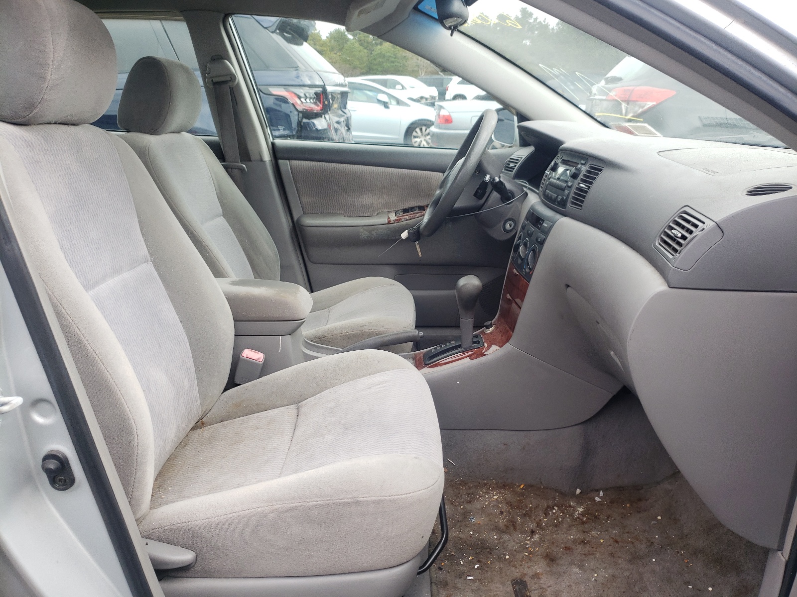 Photo 5 from auction – 2006 TOYOTA COROLLA with VIN 1NXBR32EX6Z690295