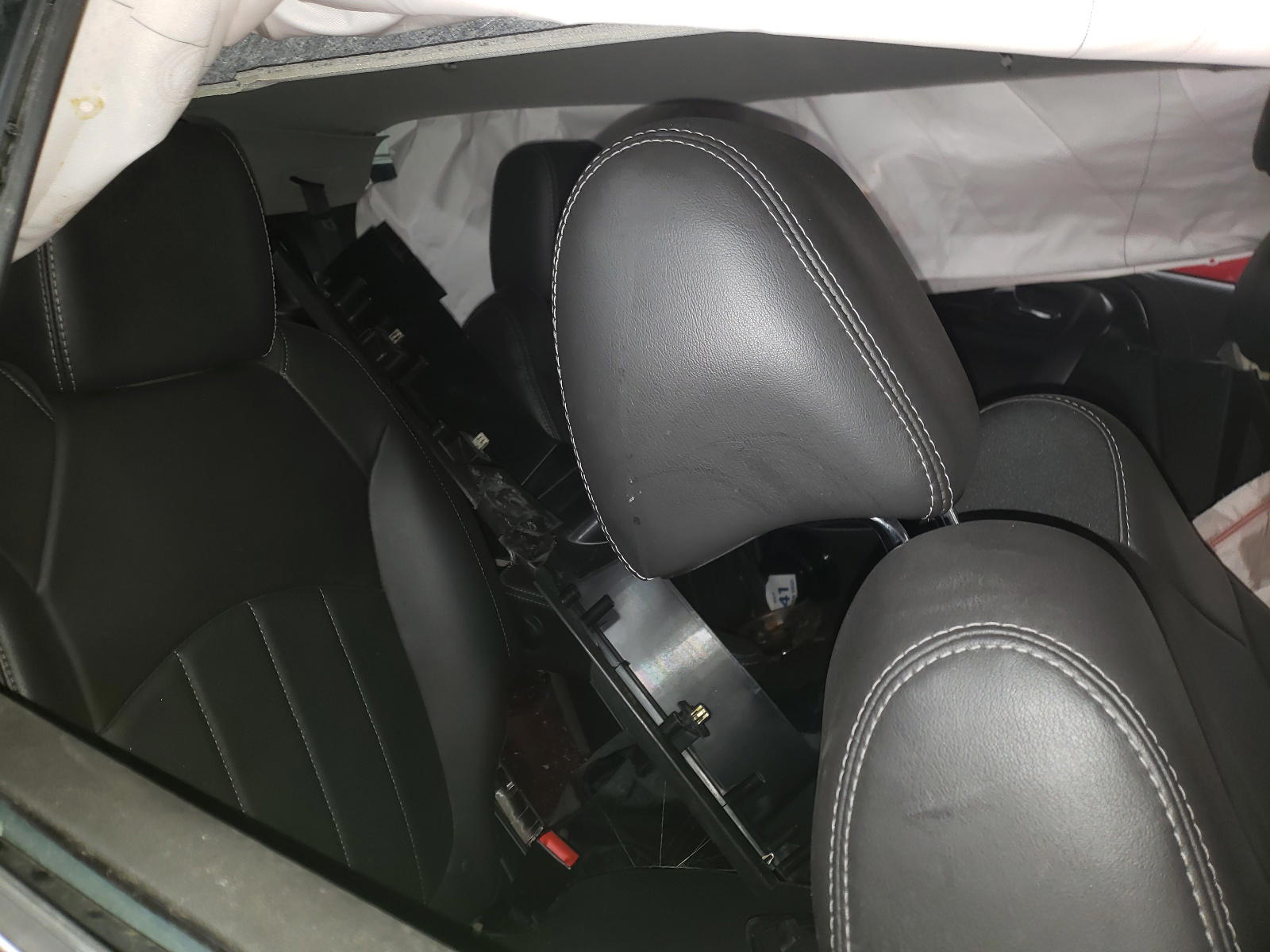 Photo 6 from auction – 2017 BUICK ENCLAVE with VIN 5GAKVCKD0HJ172760