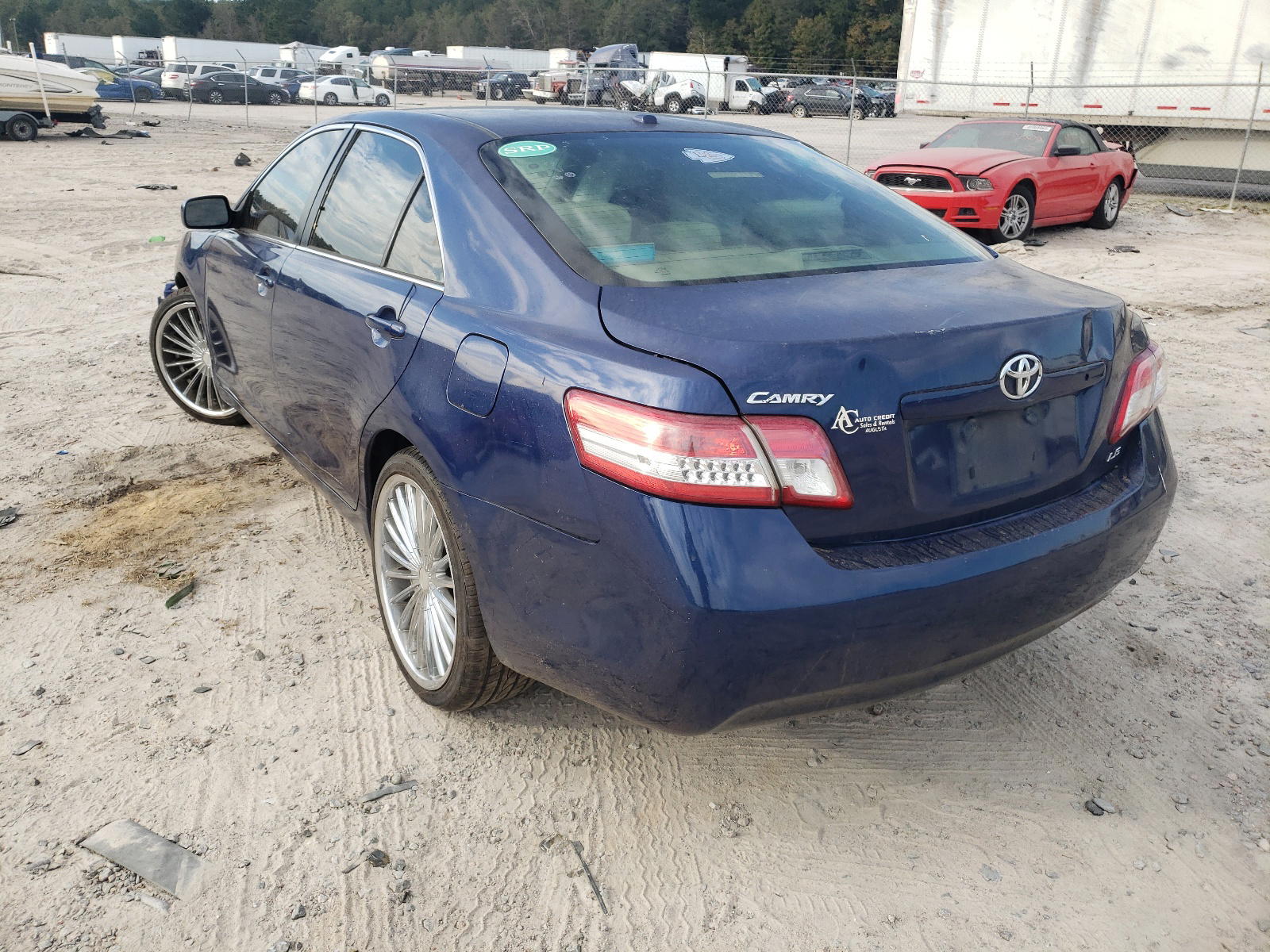 Photo 3 from auction – 2011 TOYOTA CAMRY BASE with VIN 4T1BF3EK3BU717910