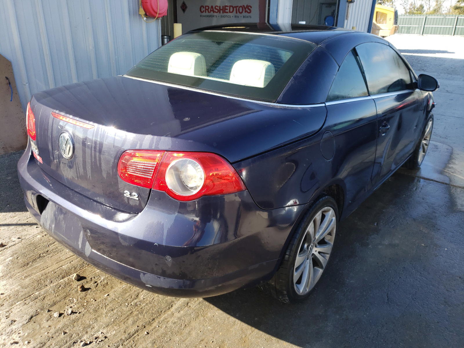 Photo 4 from auction – 2008 VOLKSWAGEN EOS VR6 with VIN WVWDB71F28V011054