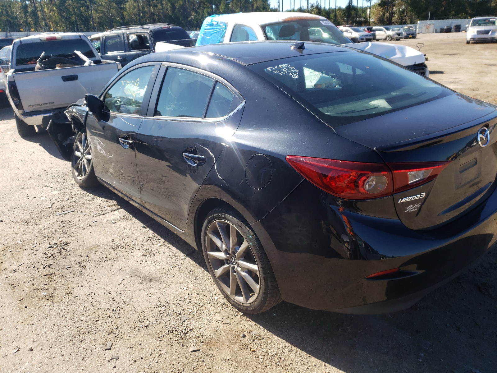 Photo 3 from auction – 2018 MAZDA 3 TOURING with VIN 3MZBN1V39JM258919