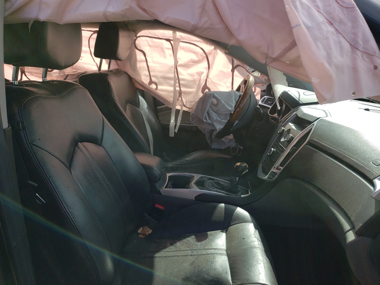 Photo 5 from auction – 2010 CADILLAC SRX PREMIU with VIN 3GYFNFEY1AS541060