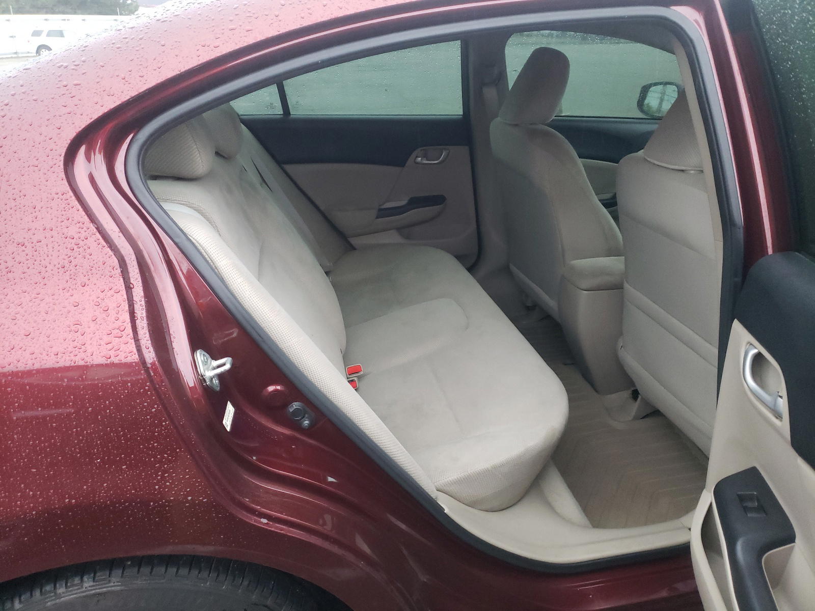 Photo 6 from auction – 2012 HONDA CIVIC LX with VIN 19XFB2F52CE031524