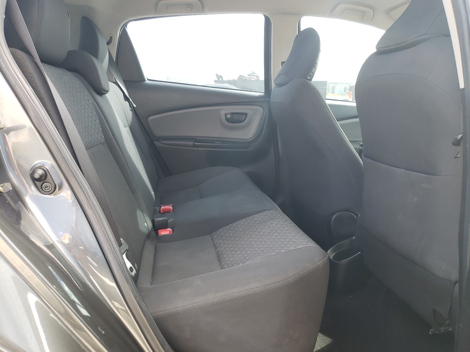 Photo 6 from auction – 2015 TOYOTA YARIS with VIN VNKKTUD33FA047979