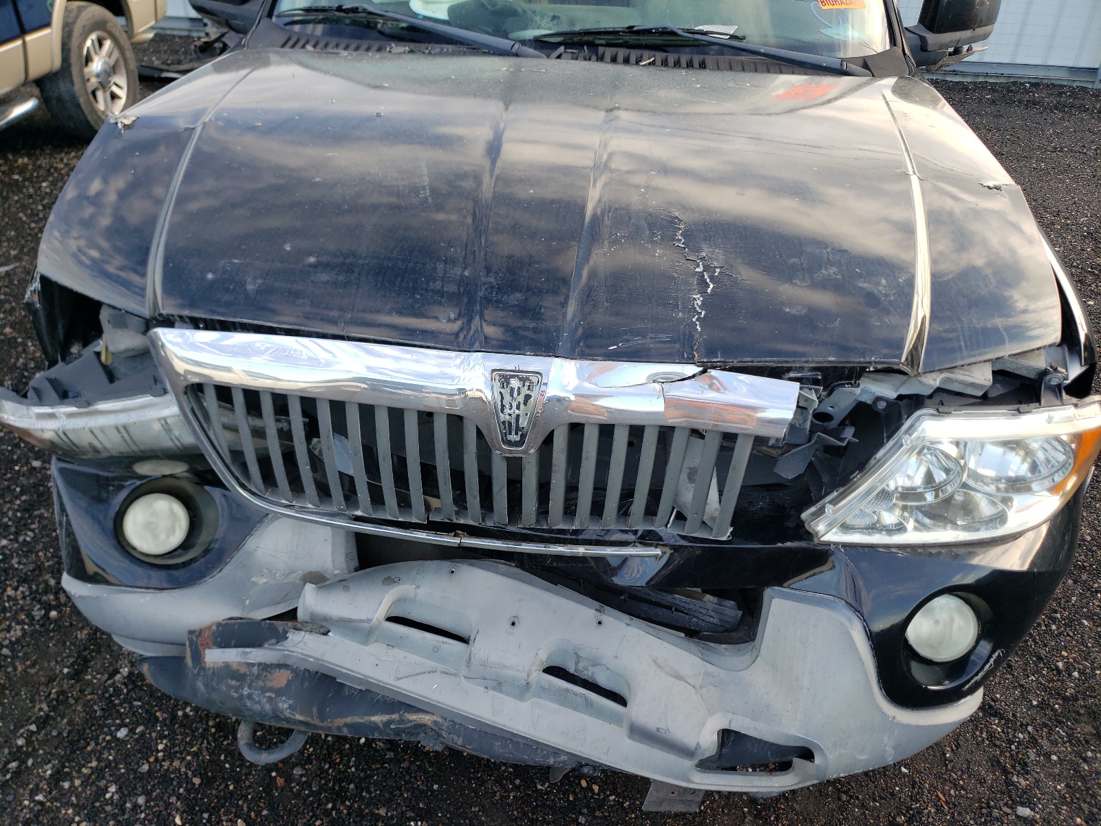 Photo 7 from auction – 2003 LINCOLN NAVIGATOR with VIN 5LMFU27R43LJ07577