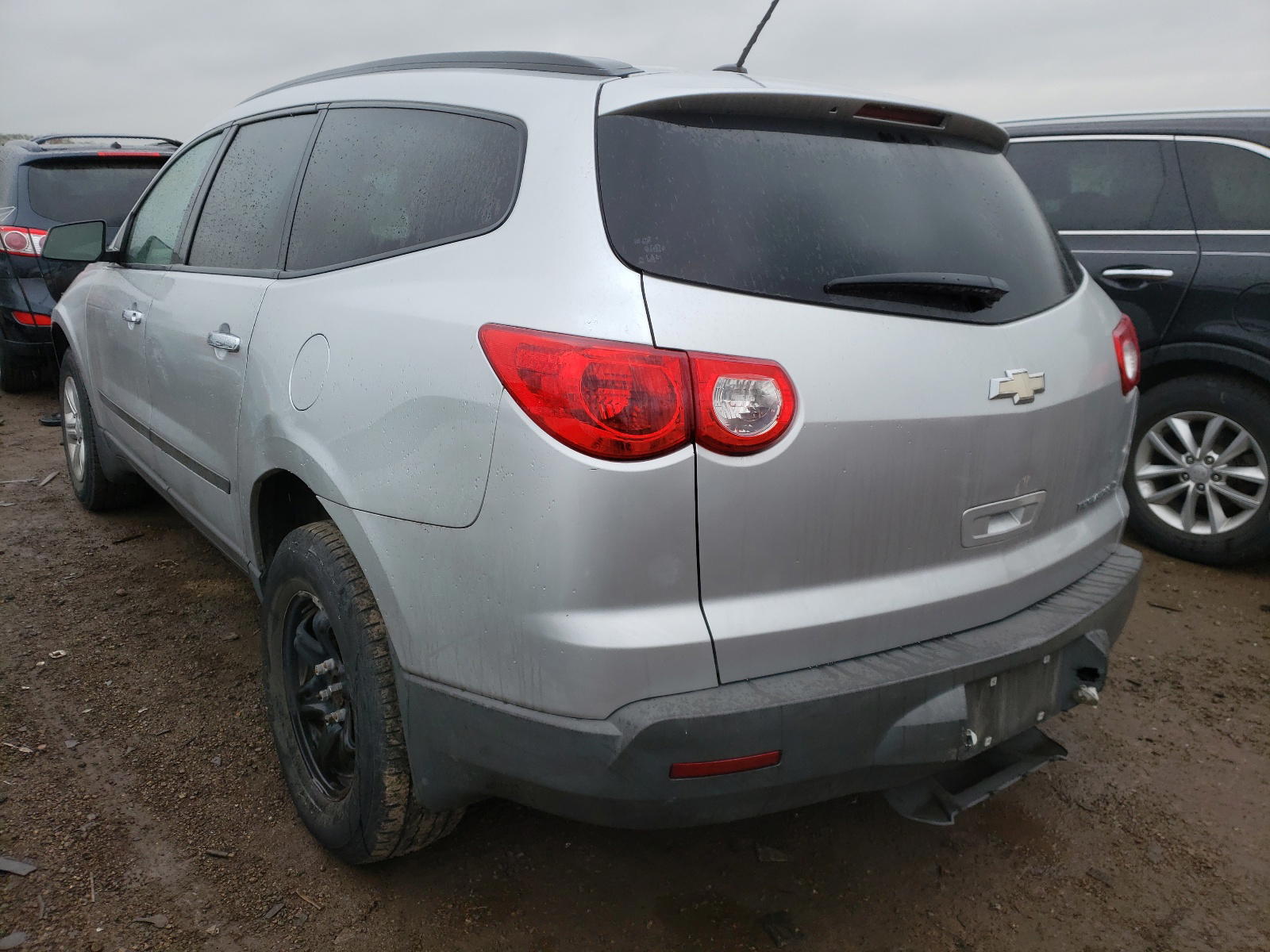 Photo 3 from auction – 2012 CHEVROLET TRAVERSE L with VIN 1GNKREED4CJ374902