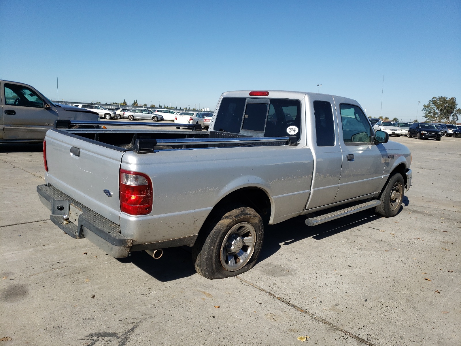 Photo 4 from auction – 2004 FORD RANGER SUP with VIN 1FTYR44U84PA46590