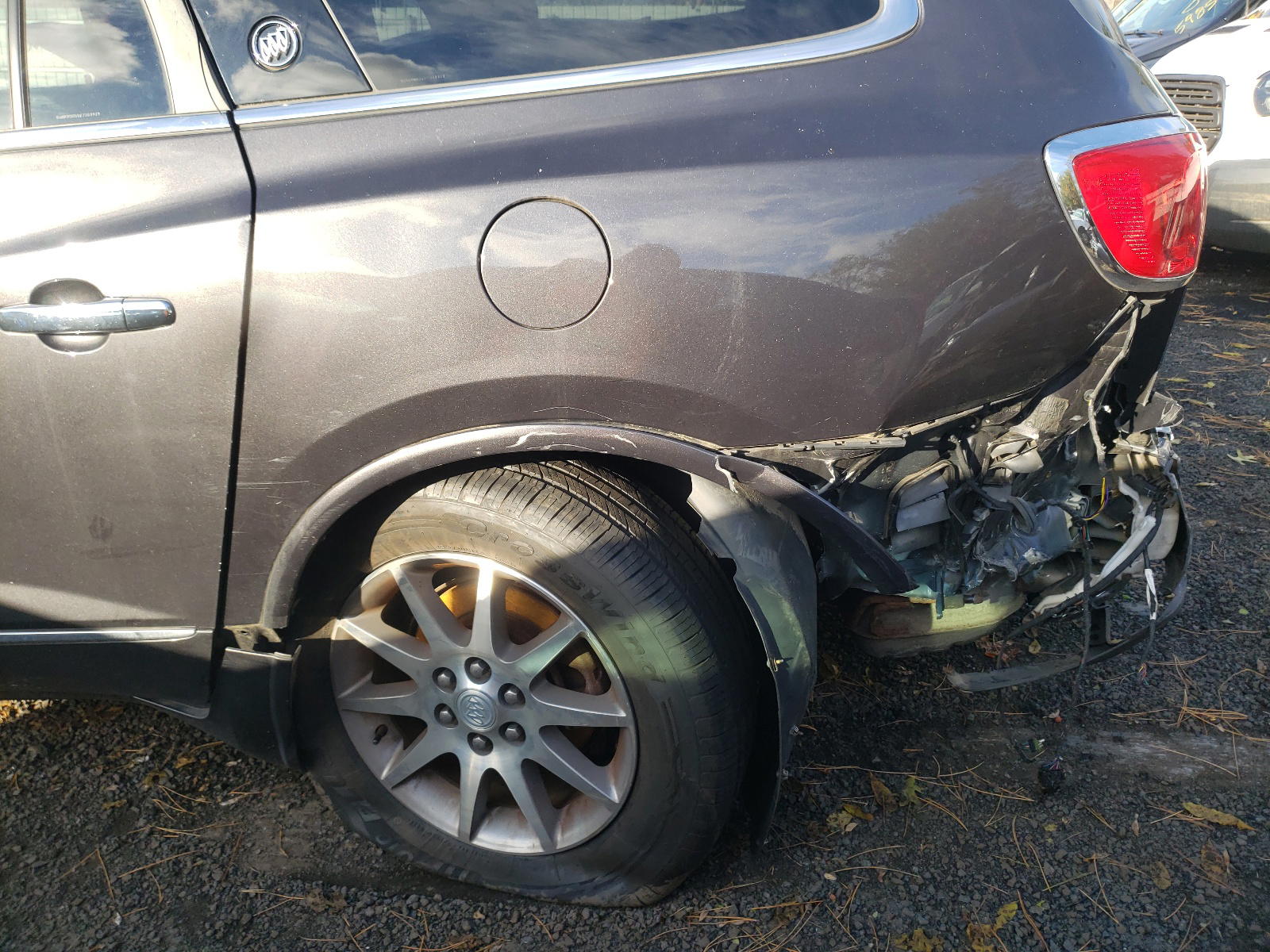 Photo 9 from auction – 2015 BUICK ENCLAVE with VIN 5GAKVBKD1FJ304917