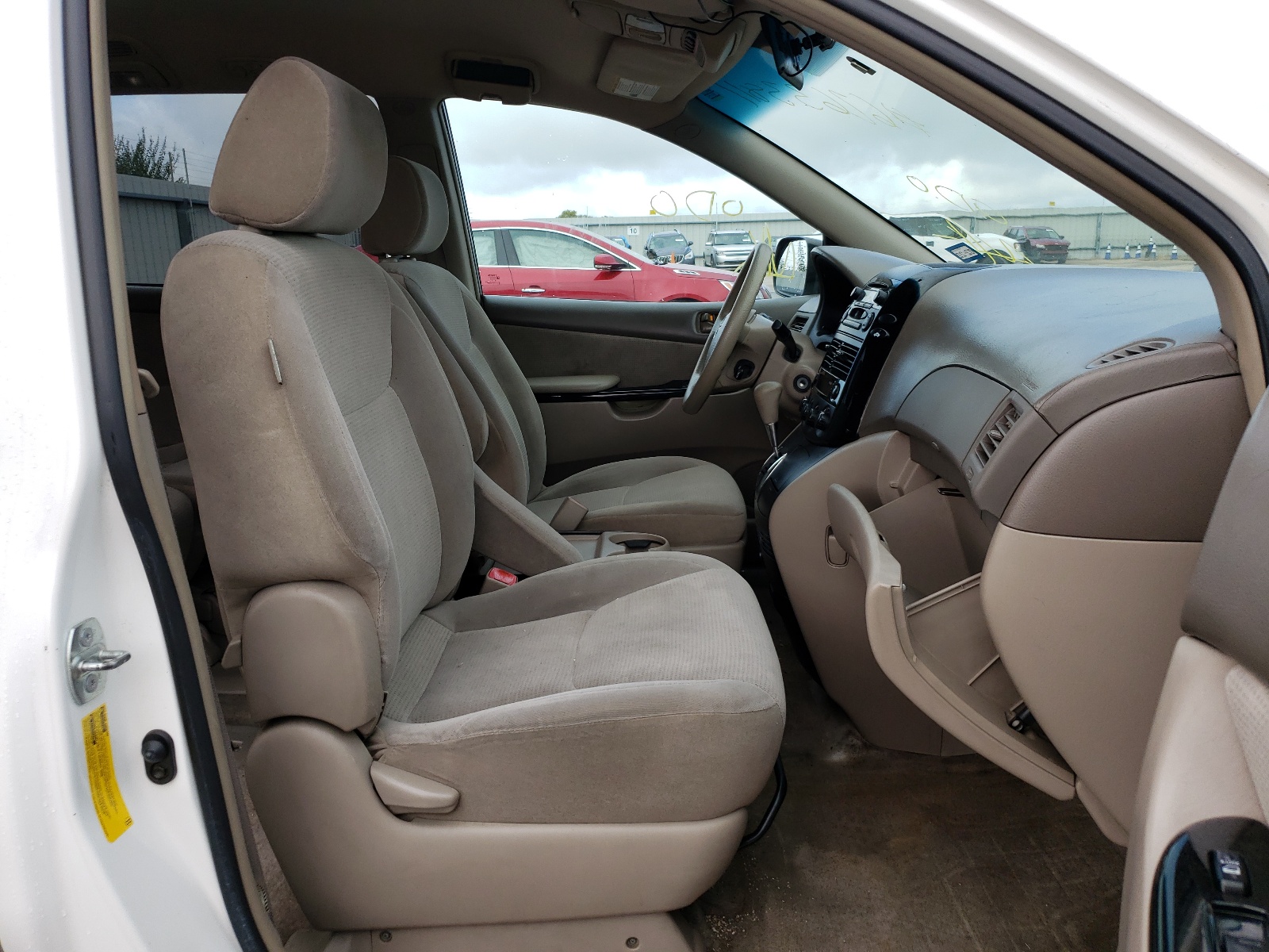Photo 5 from auction – 2005 TOYOTA SIENNA CE with VIN 5TDZA23C45S301638