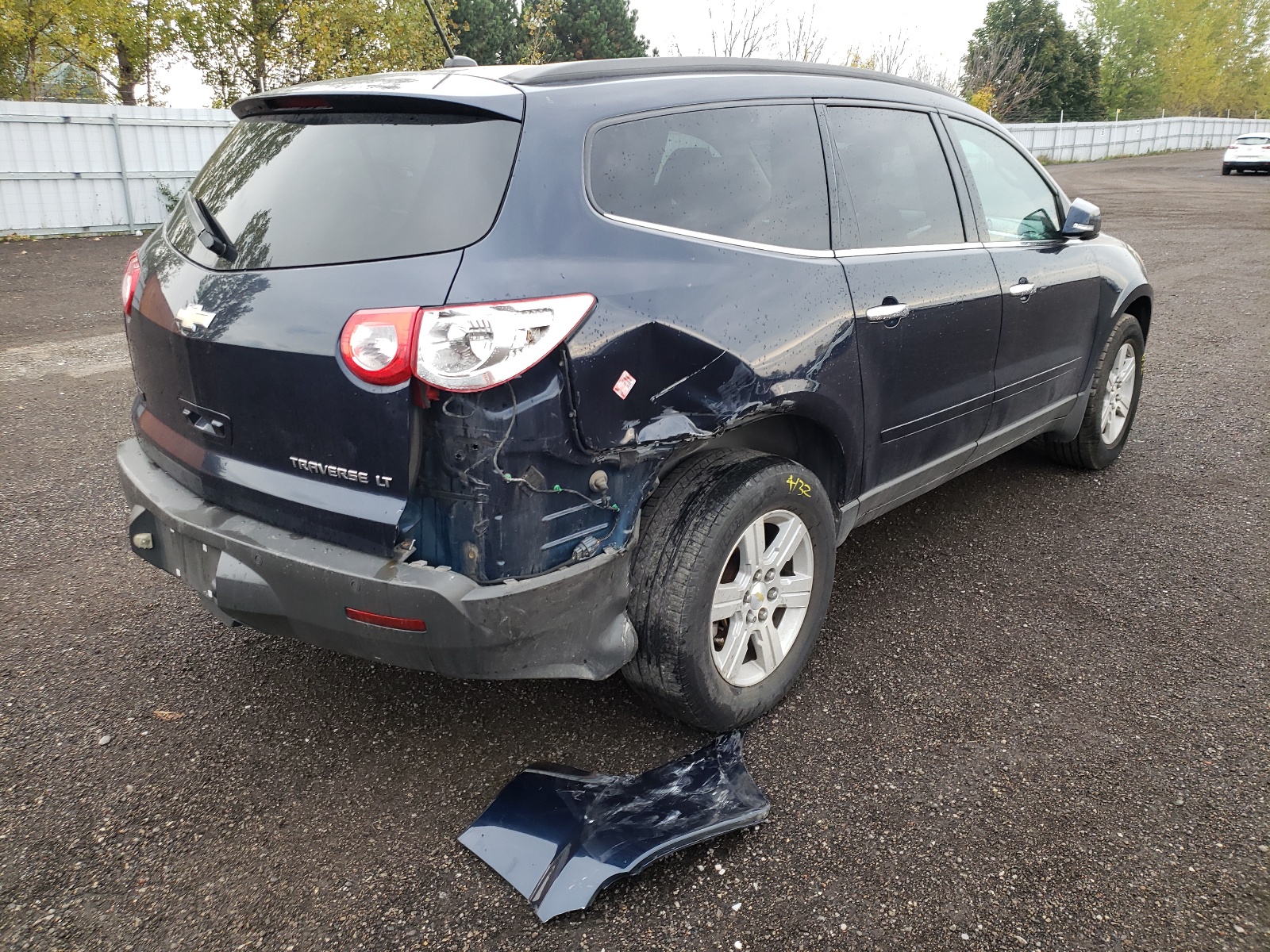 Zdjęcie 4 z aukcji – 2011 CHEVROLET TRAVERSE L z VIN 1GNKRJED1BJ232563