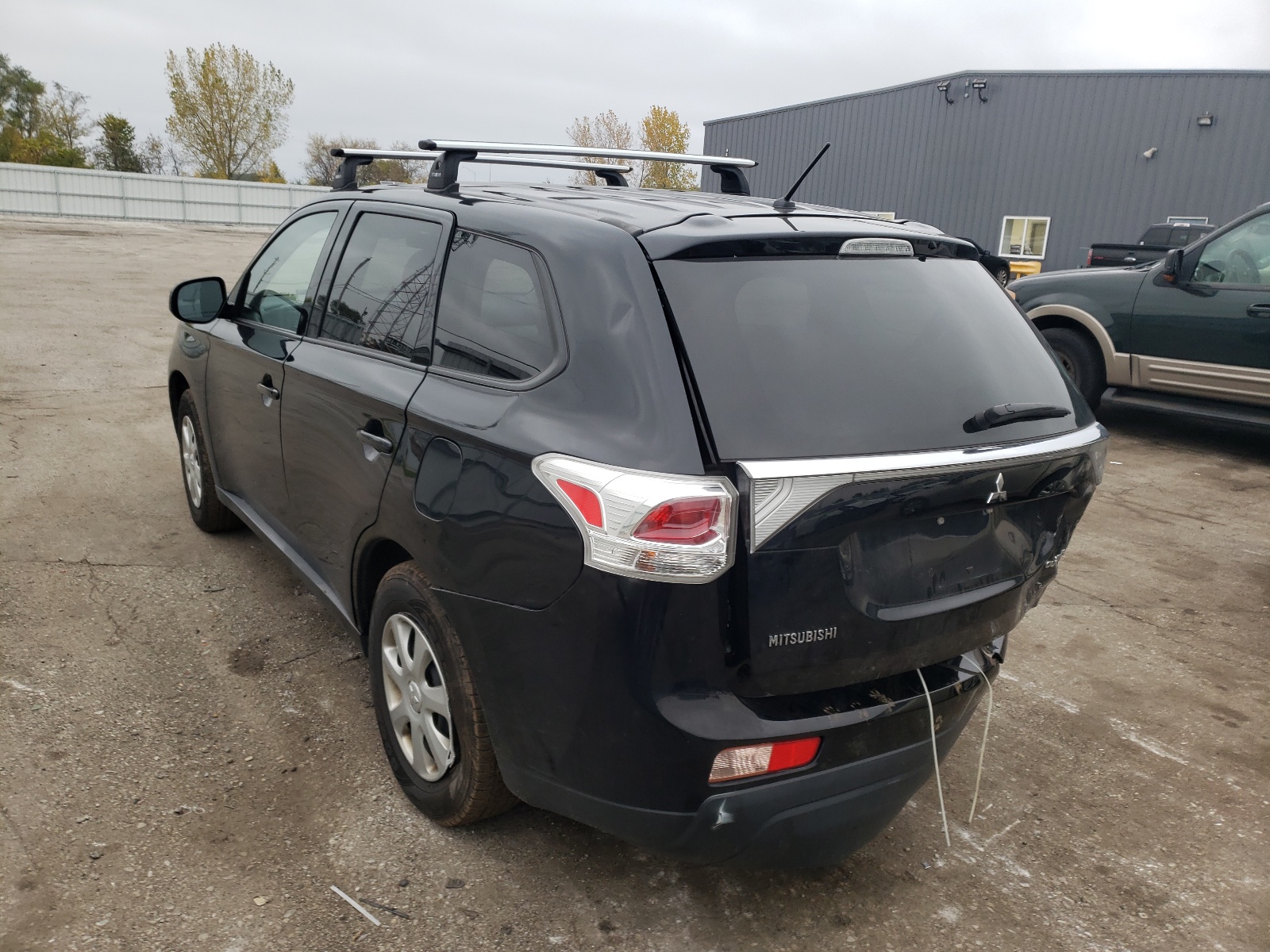 صورة رقم 3 من المزاد - 2014 MITSUBISHI OUTLANDER مع VIN JA4AD2A38EZ017283