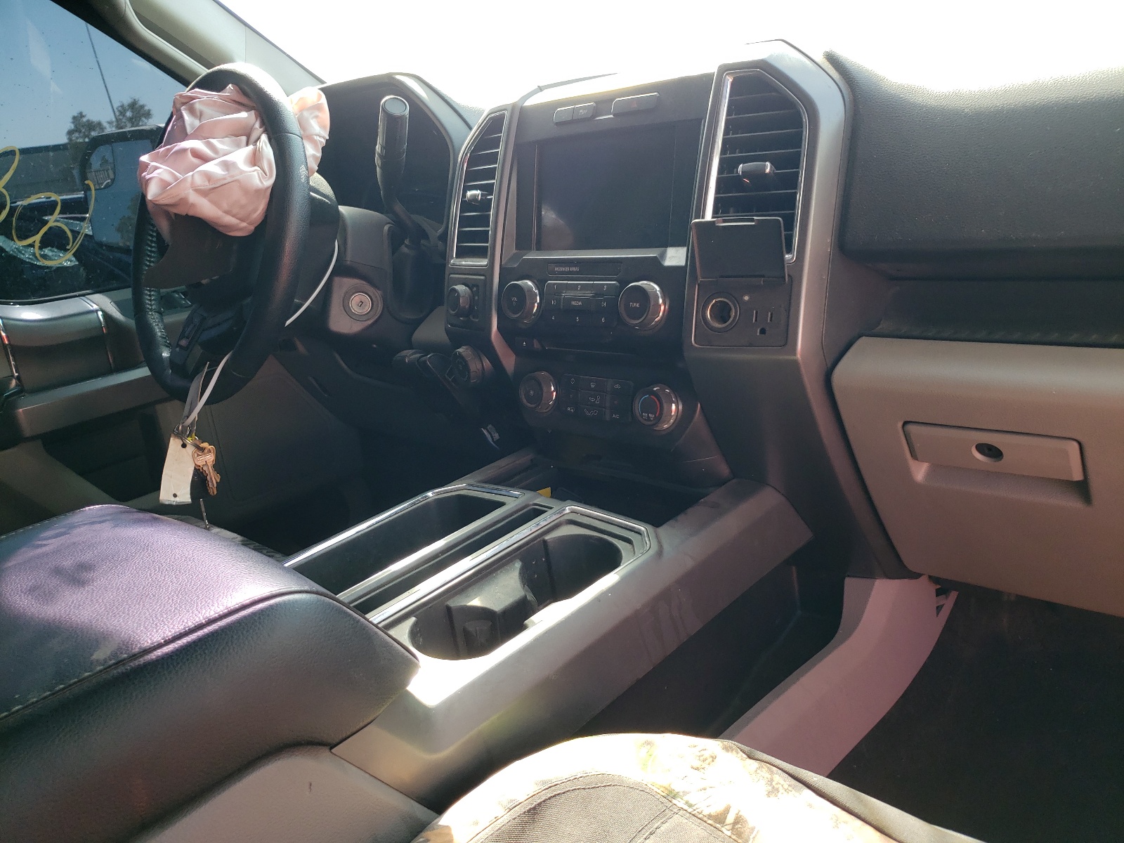 Foto 9 de la subasta – 2016 FORD F150 SUPER con VIN 1FTEW1EF8GKF83178