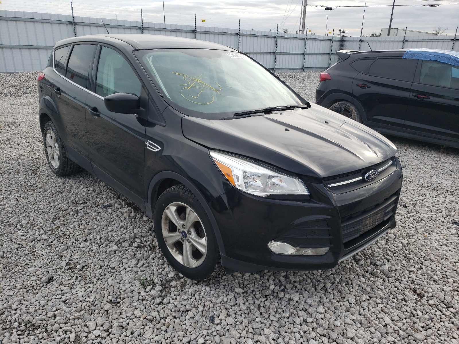 FORD ESCAPE SE 2016 z numerem VIN 1FMCU0GX2GUB59072 - Zdjęcie z aukcji