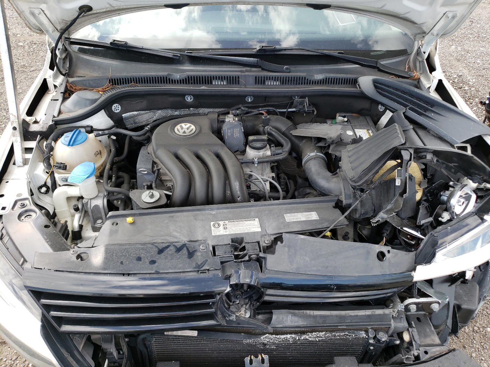 Photo 7 from auction – 2014 VOLKSWAGEN JETTA BASE with VIN 3VW2K7AJ4EM375314