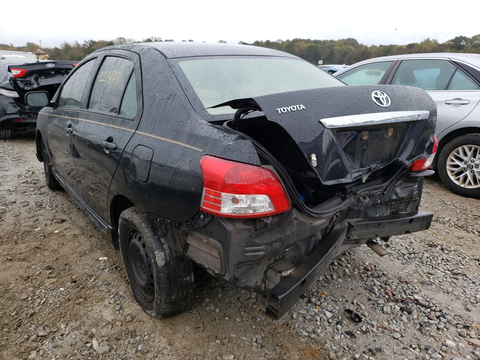 Photo 3 from auction – 2007 TOYOTA YARIS with VIN JTDBT923871058017