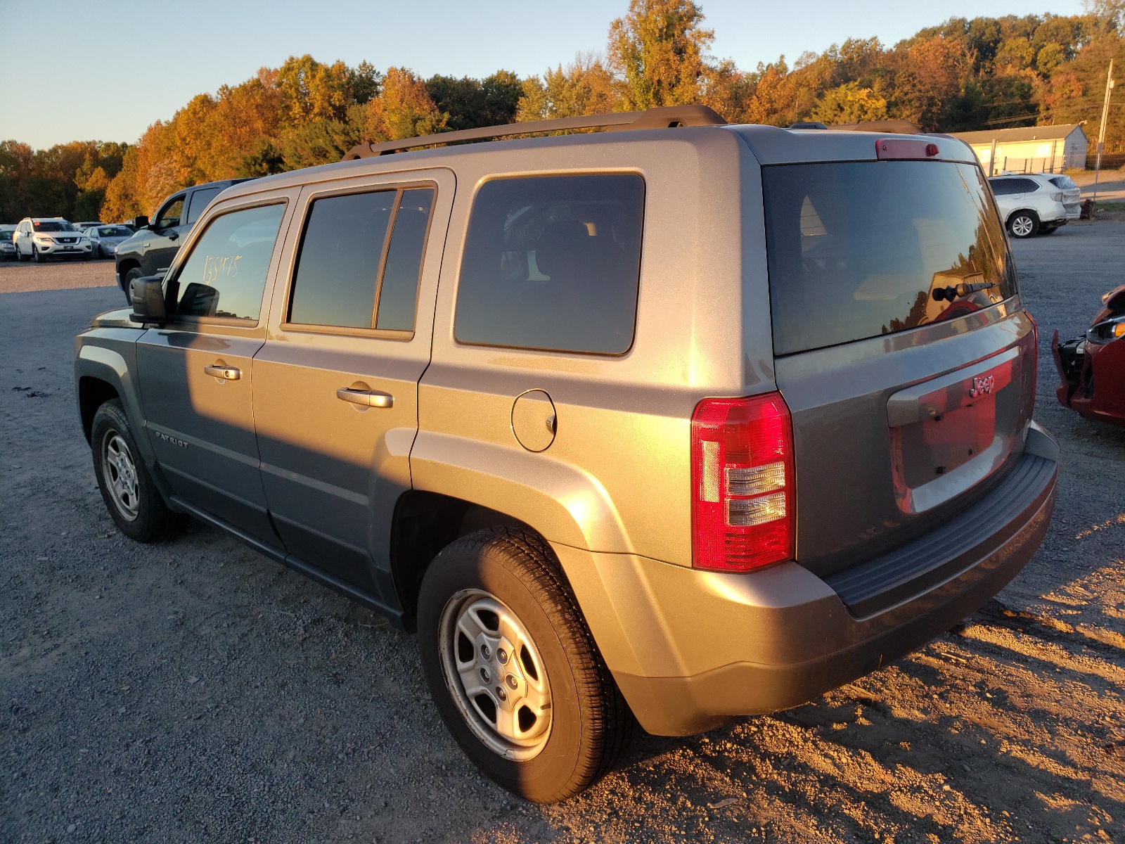 Photo 3 from auction – 2014 JEEP PATRIOT SP with VIN 1C4NJPBA2ED630748
