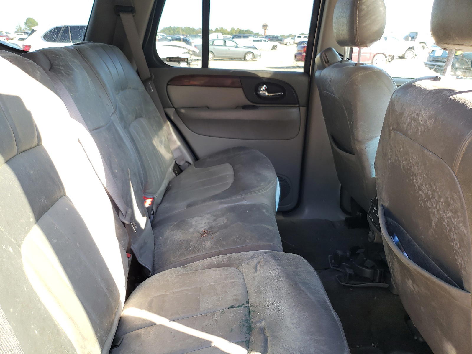 Photo 6 from auction – 2002 GMC ENVOY with VIN 1GKDT13S922274708