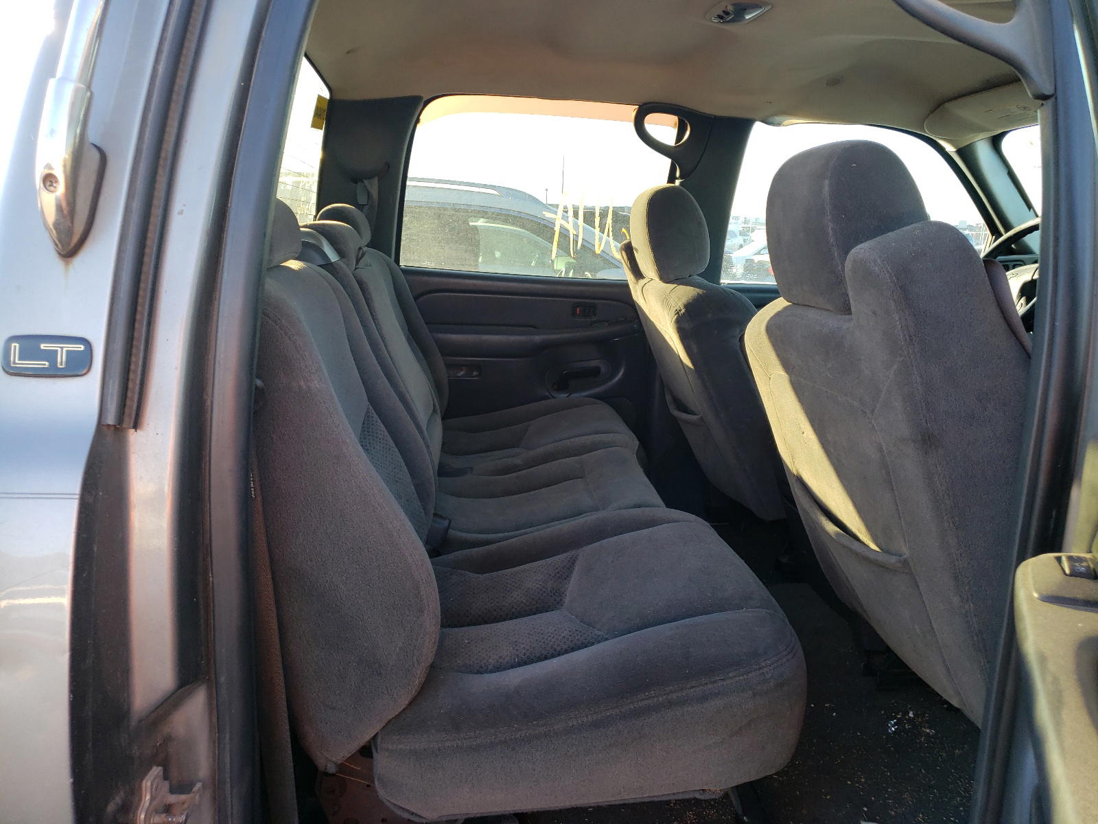 Photo 6 from auction – 2006 CHEVROLET SILVERADO with VIN 1GCJK33D46F222819