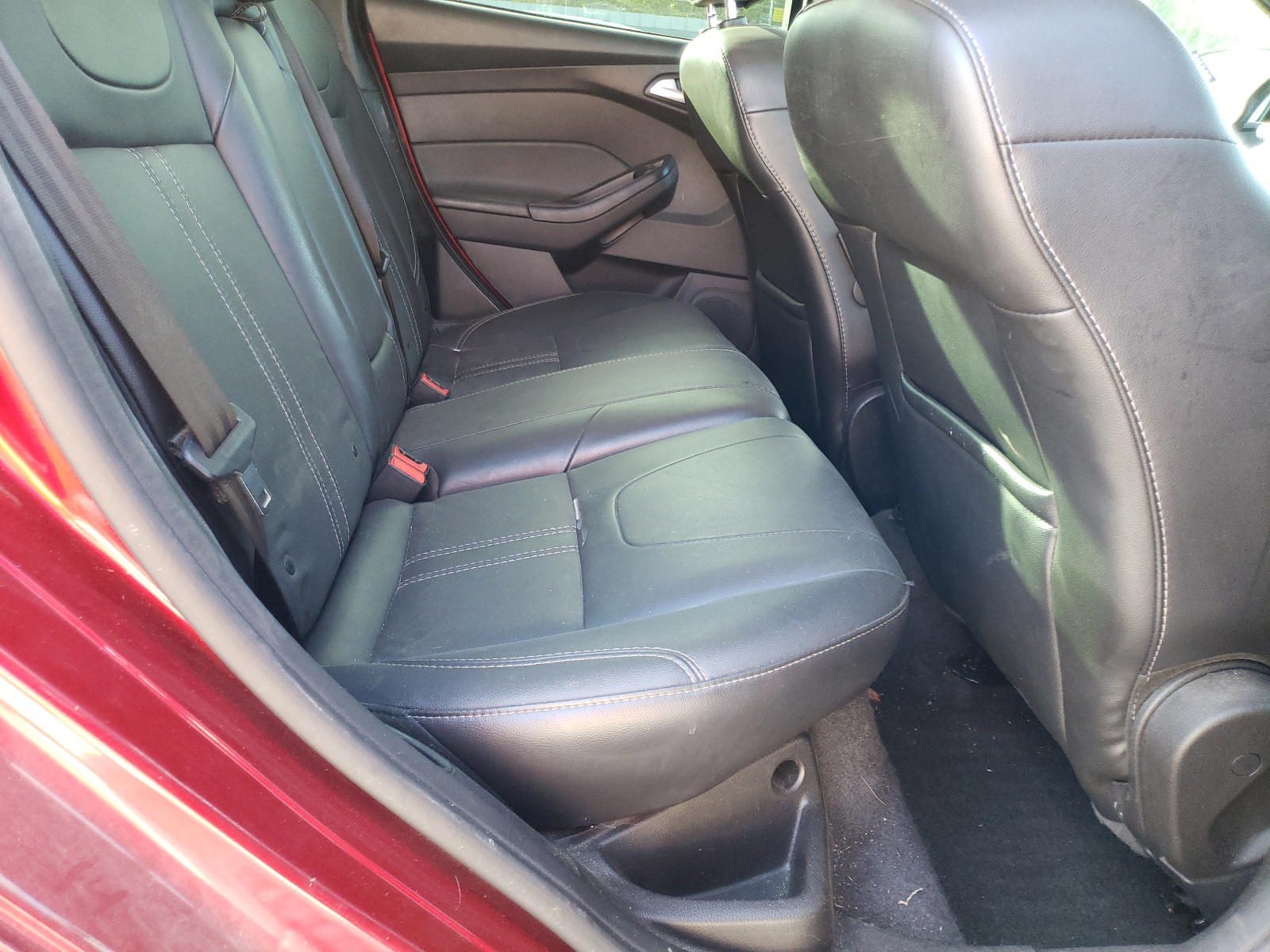 Photo 6 from auction – 2014 FORD FOCUS SE with VIN 1FADP3F27EL176577