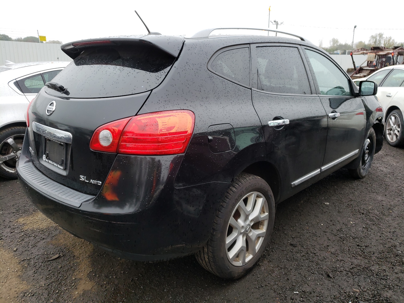 Photo 4 from auction – 2011 NISSAN ROGUE S with VIN JN8AS5MV6BW669055