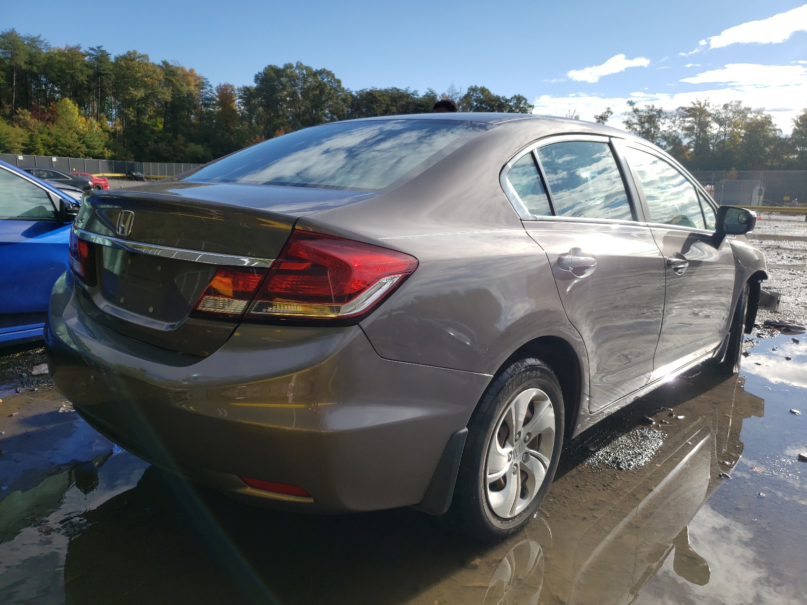 Photo 4 from auction – 2015 HONDA CIVIC LX with VIN 19XFB2F50FE087238