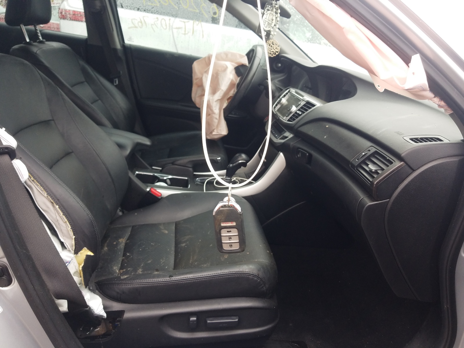 Photo 5 from auction – 2014 HONDA ACCORD EXL with VIN 1HGCR2F84EA220966