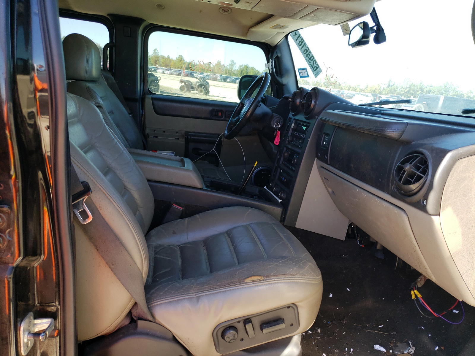 Photo 5 from auction – 2005 HUMMER H2 with VIN 5GRGN23U35H110297