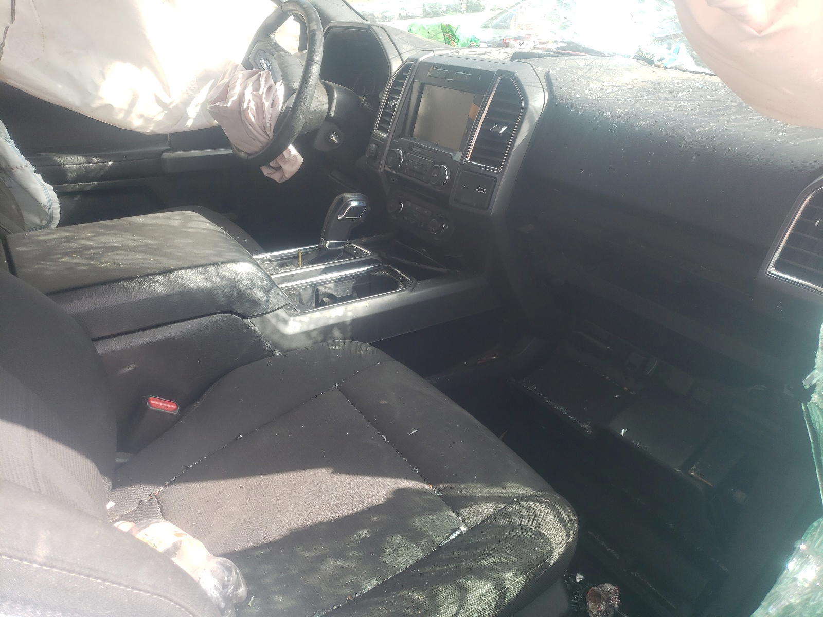Photo 5 from auction – 2015 FORD F150 SUPER with VIN 1FTEX1EP8FFA47554