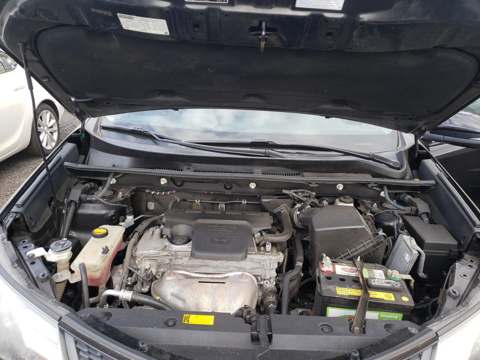 Photo 7 from auction – 2013 TOYOTA RAV4 LIMIT with VIN 2T3DFREV2DW012614
