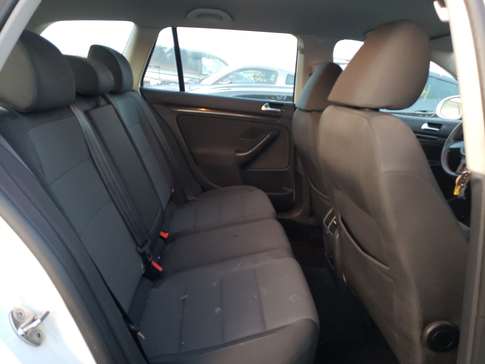 Photo 6 from auction – 2012 VOLKSWAGEN JETTA S with VIN 3VWPP7AJ5CM691700