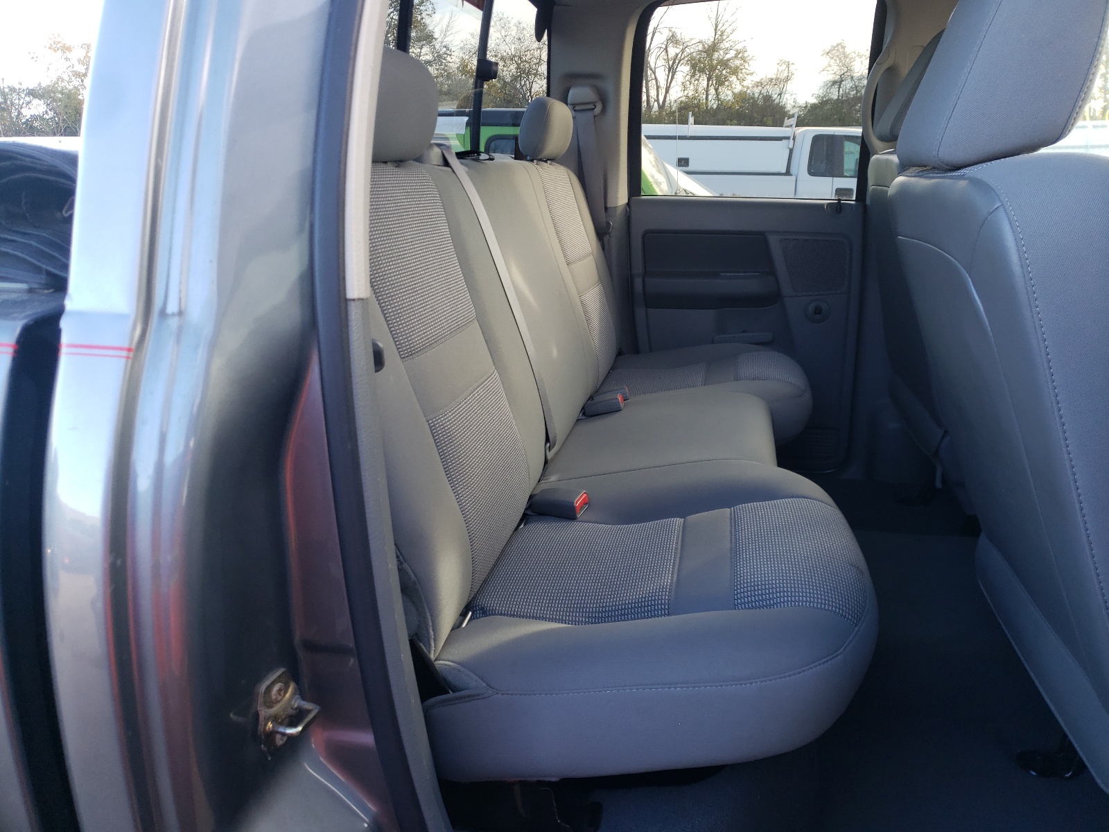 Photo 6 from auction – 2007 DODGE RAM 1500 S with VIN 1D7HU18PX7J503236