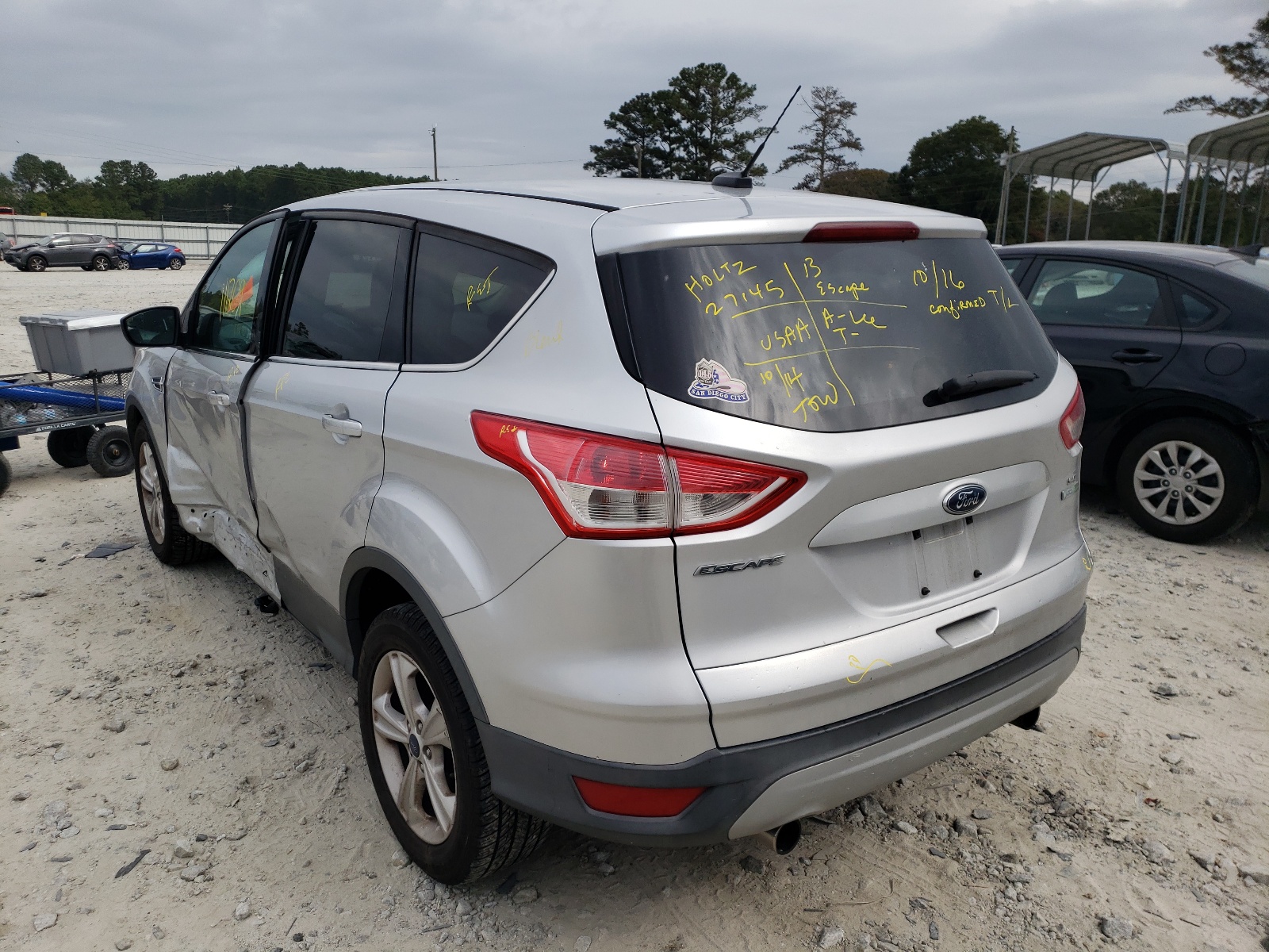 Photo 3 from auction – 2013 FORD ESCAPE SE with VIN 1FMCU0GX4DUB72191
