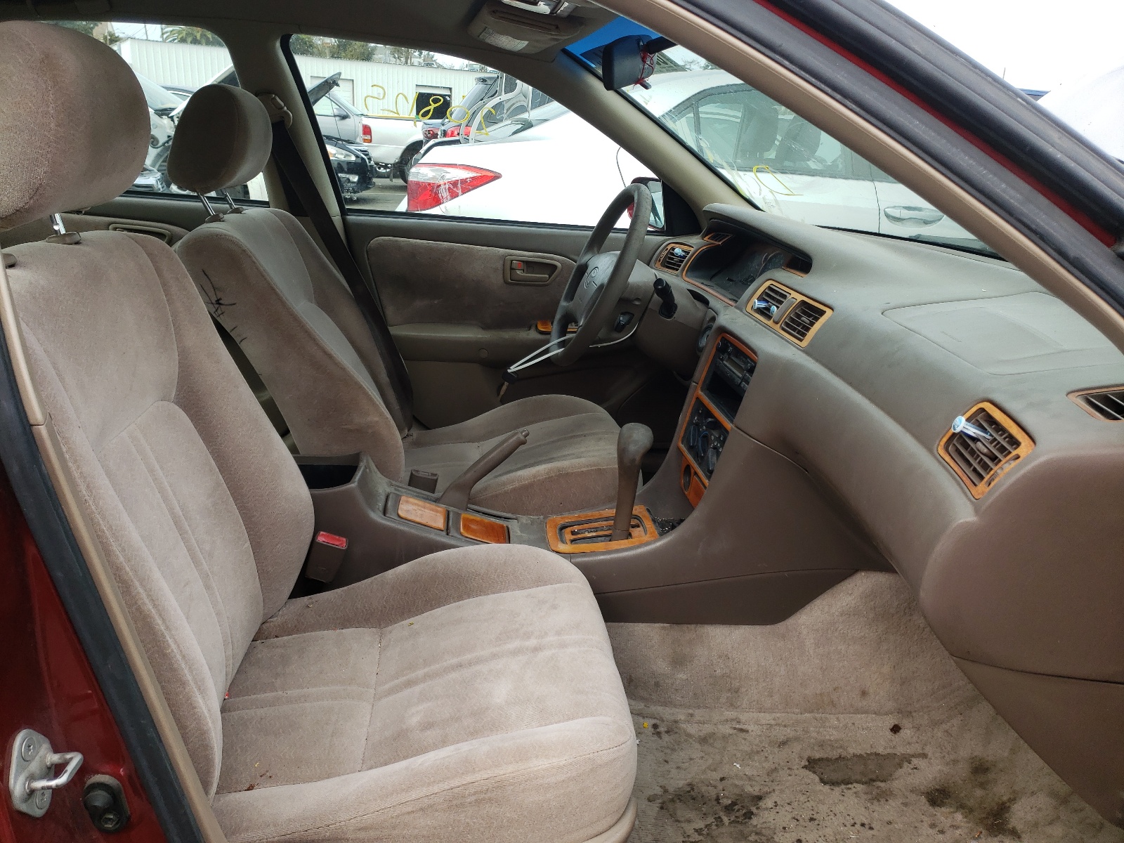 Photo 5 from auction – 1998 TOYOTA CAMRY CE with VIN JT2BF22K2W0123446