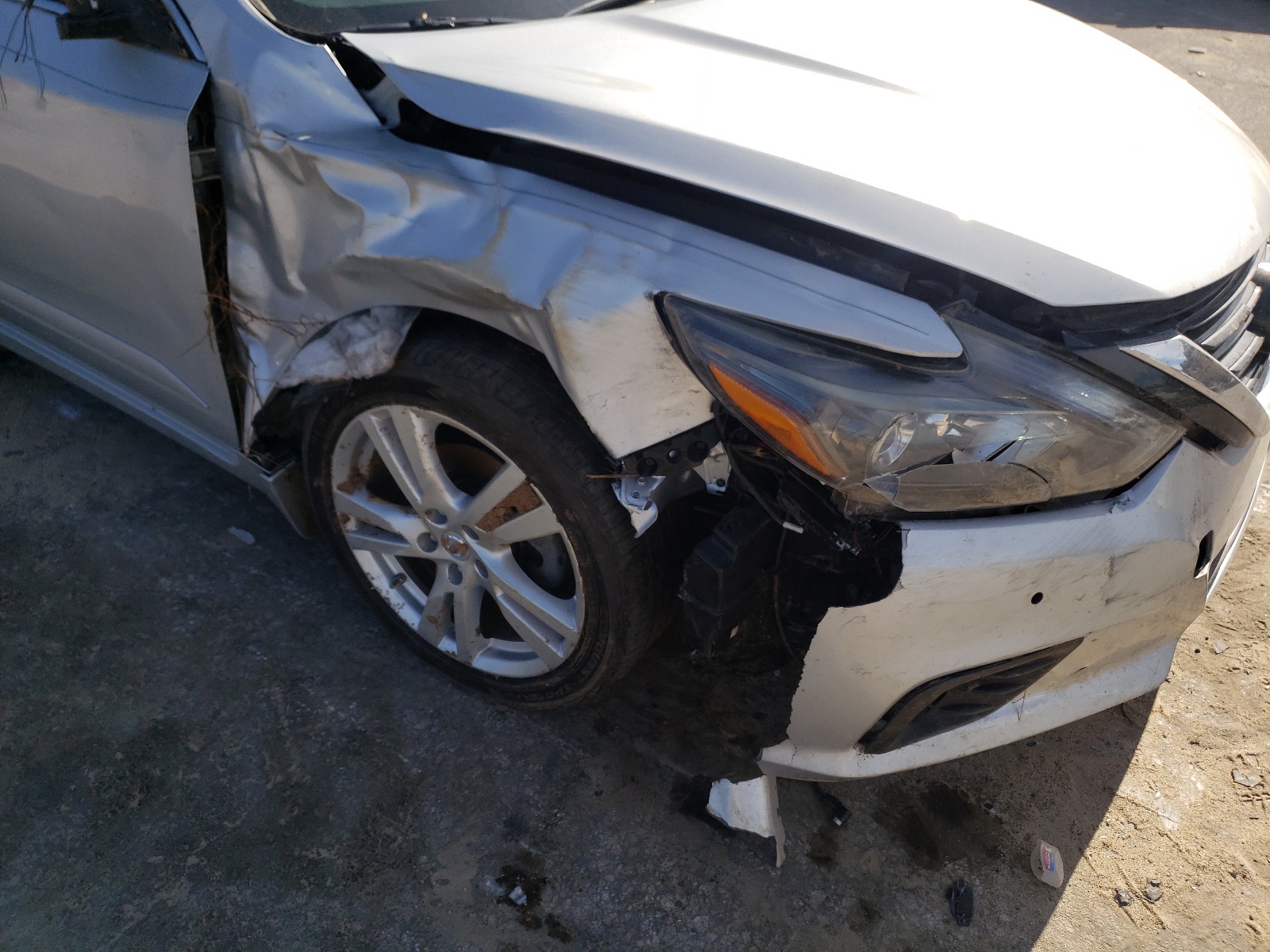 Photo 9 from auction – 2017 NISSAN ALTIMA 3.5 with VIN 1N4BL3APXHC256224
