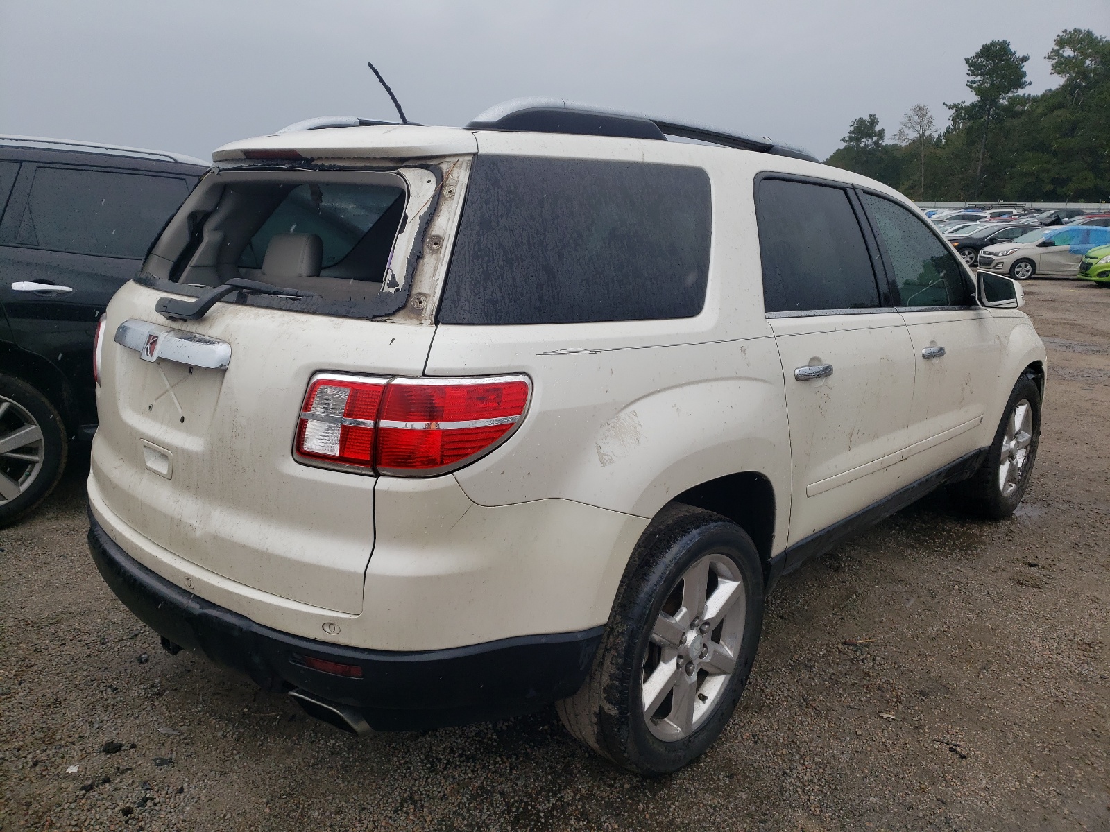 Photo 4 from auction – 2007 SATURN OUTLOOK SP with VIN 5GZER33737J170121